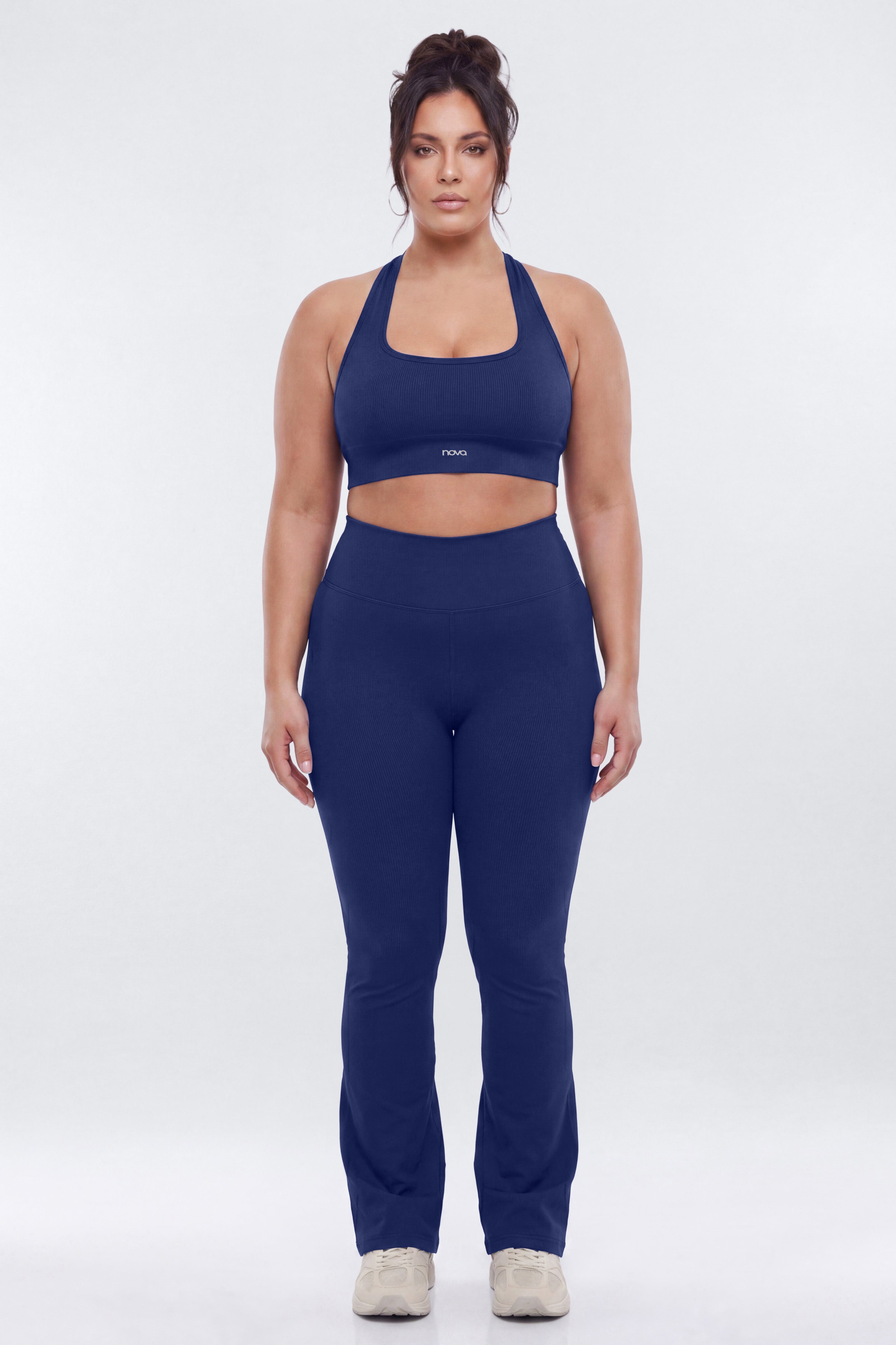 SeamlessLift™ Halter Sports Bra - Navy
