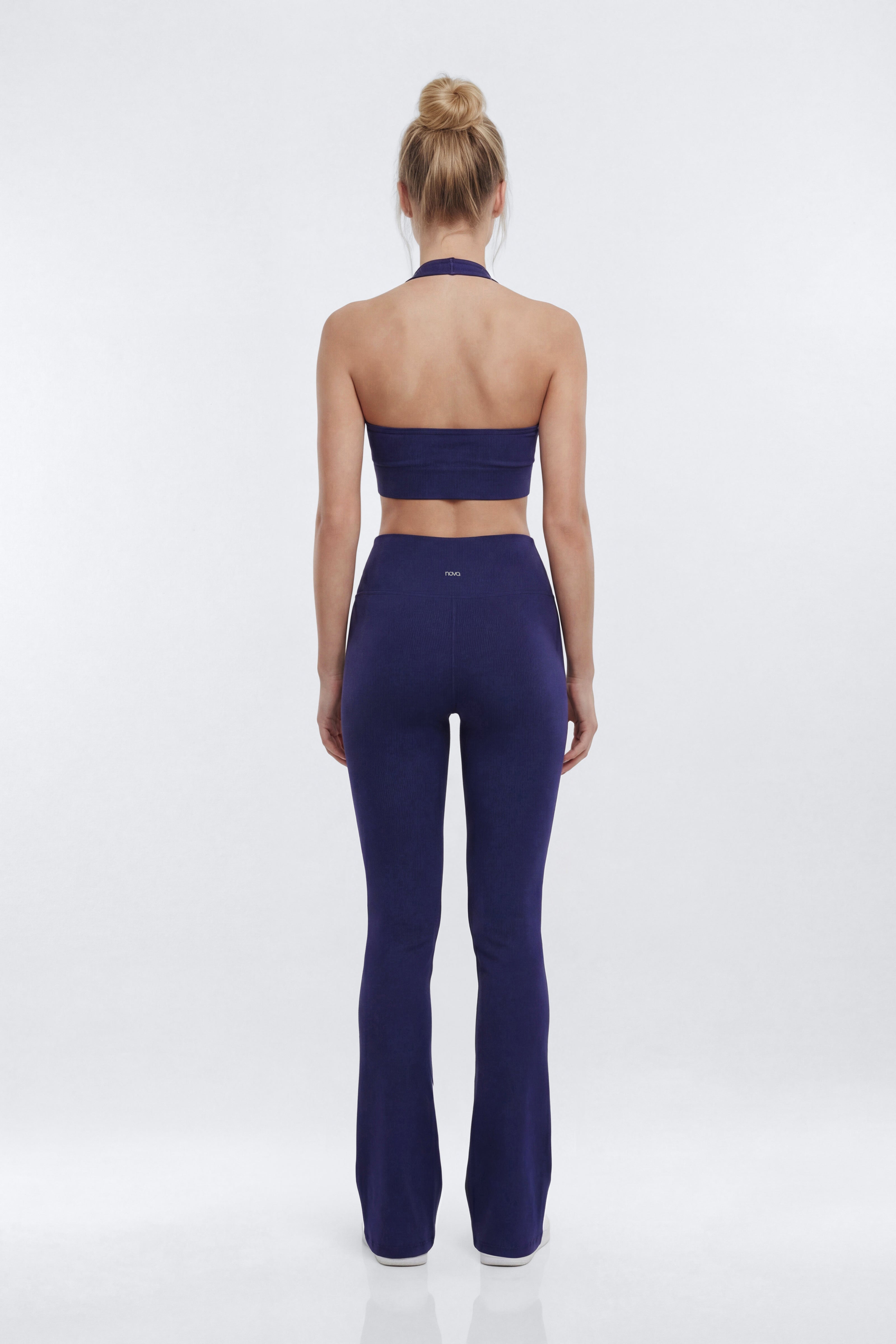 SeamlessLift™ Halter Sports Bra - Navy