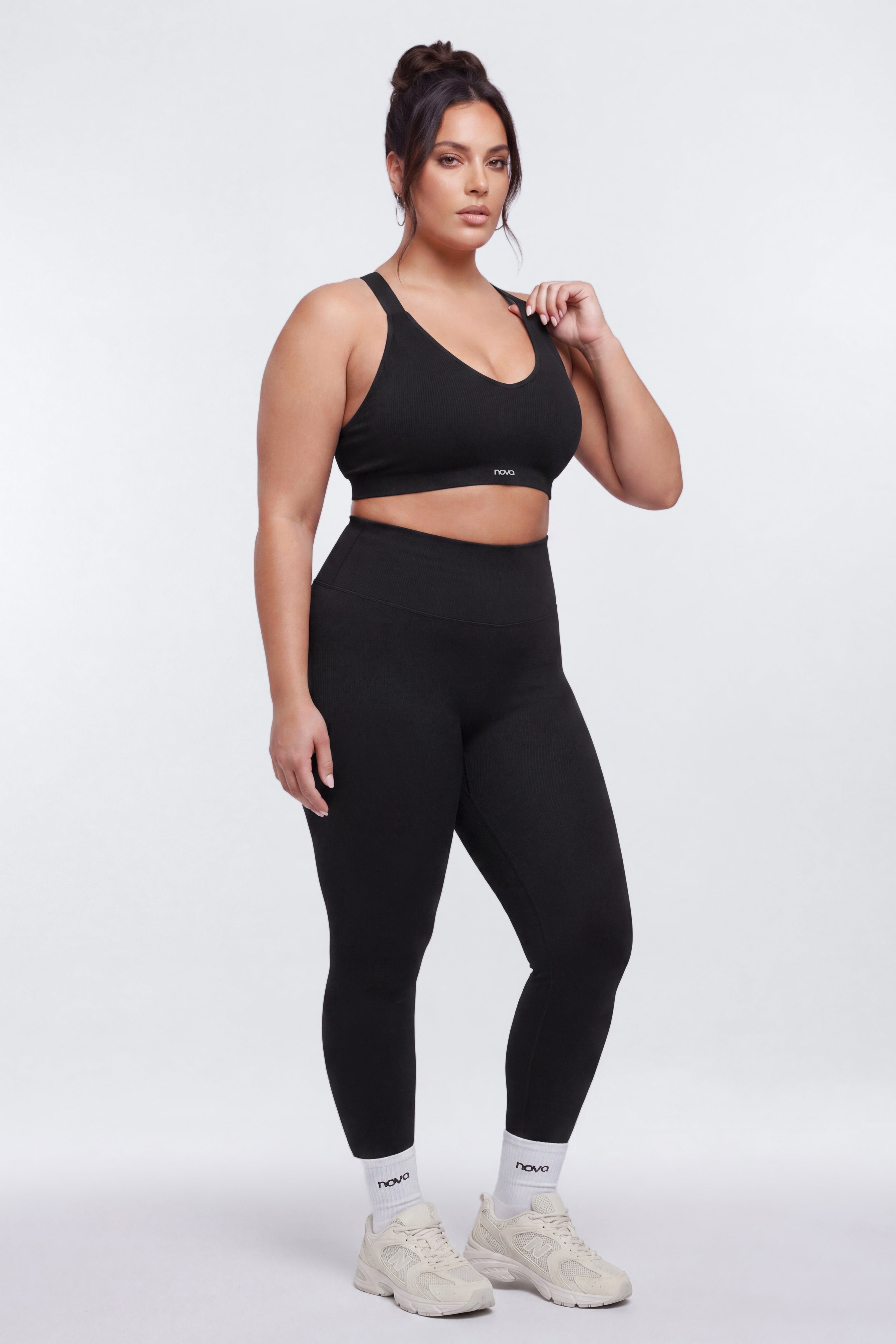 SeamlessLift™ V Neck Sports Bra - Black