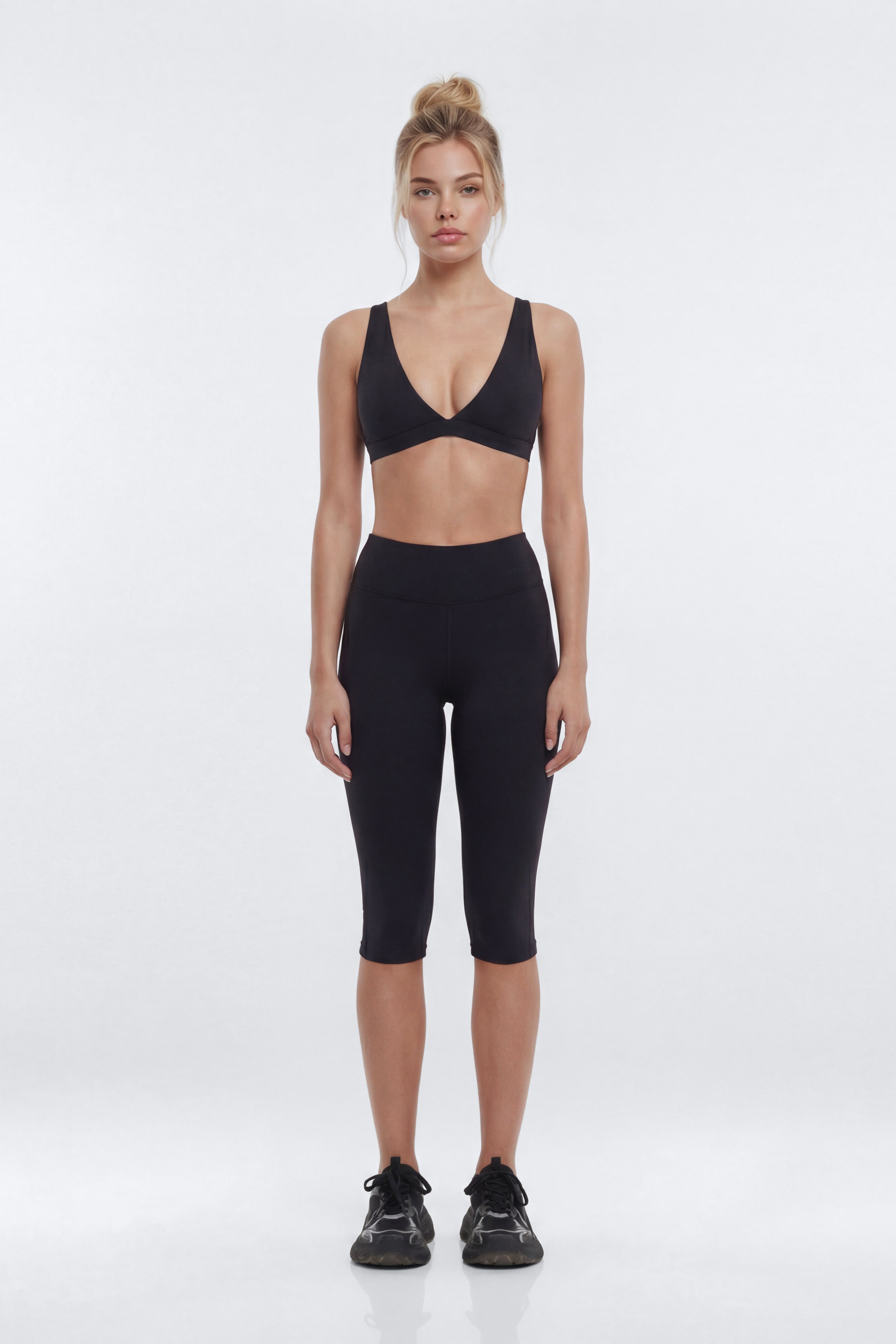 ButterSoft Low V Neck Sports Bra - Black