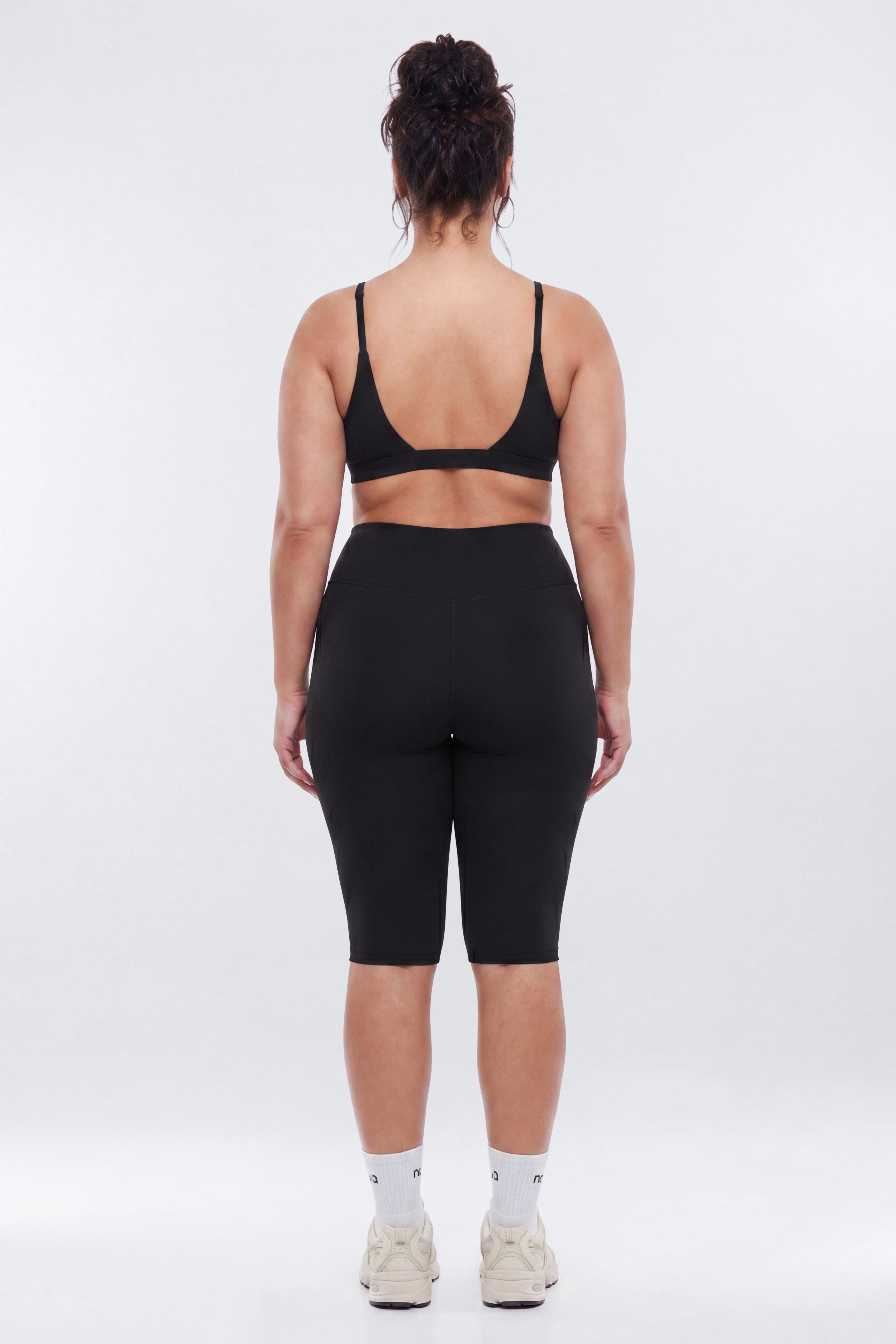 ButterSoft Low V Neck Sports Bra - Black