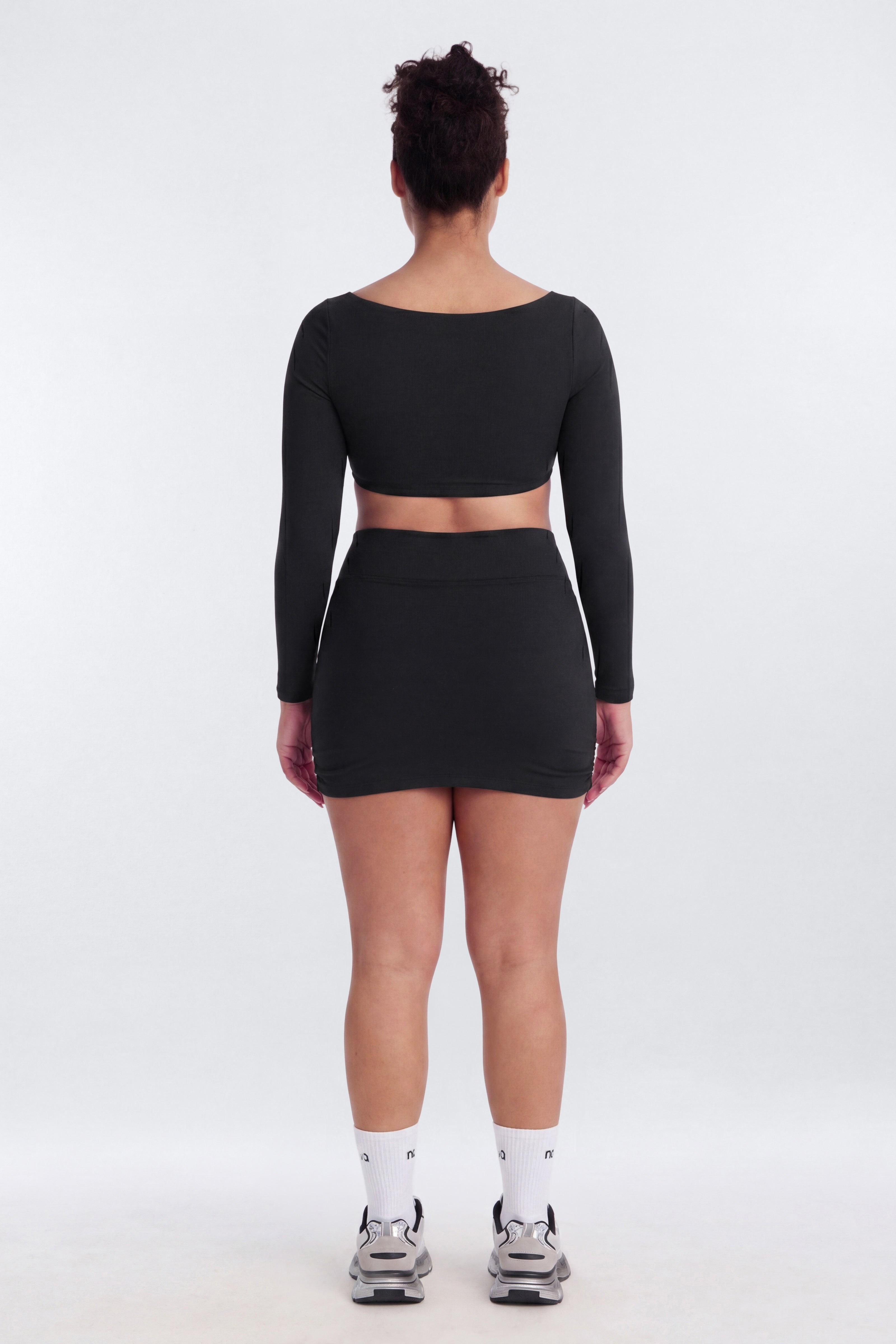 ButterSoft Long Sleeve Super Crop Sports Top - Black