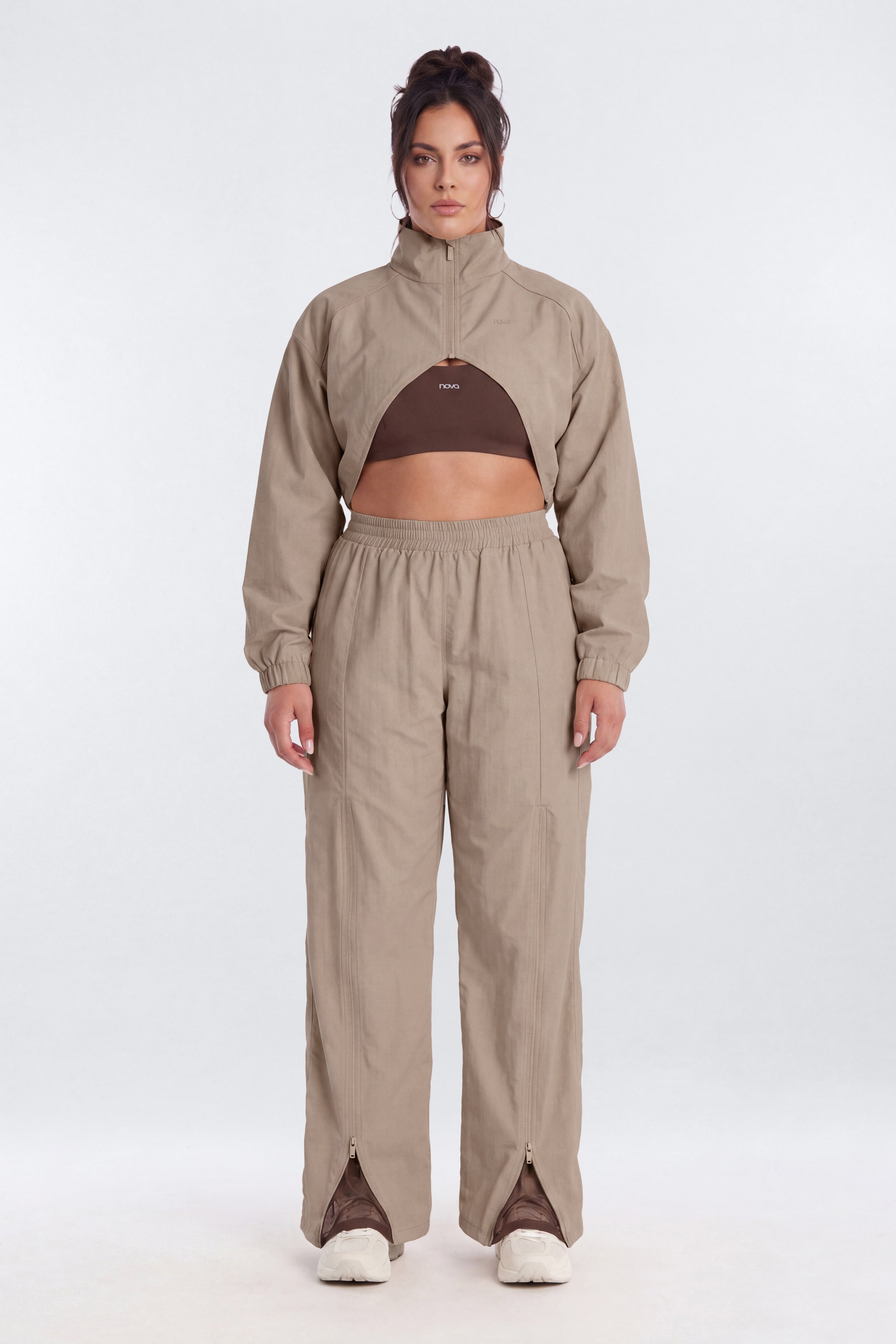 CoreNylon Cropped Windbreaker Sports Jacket - Taupe