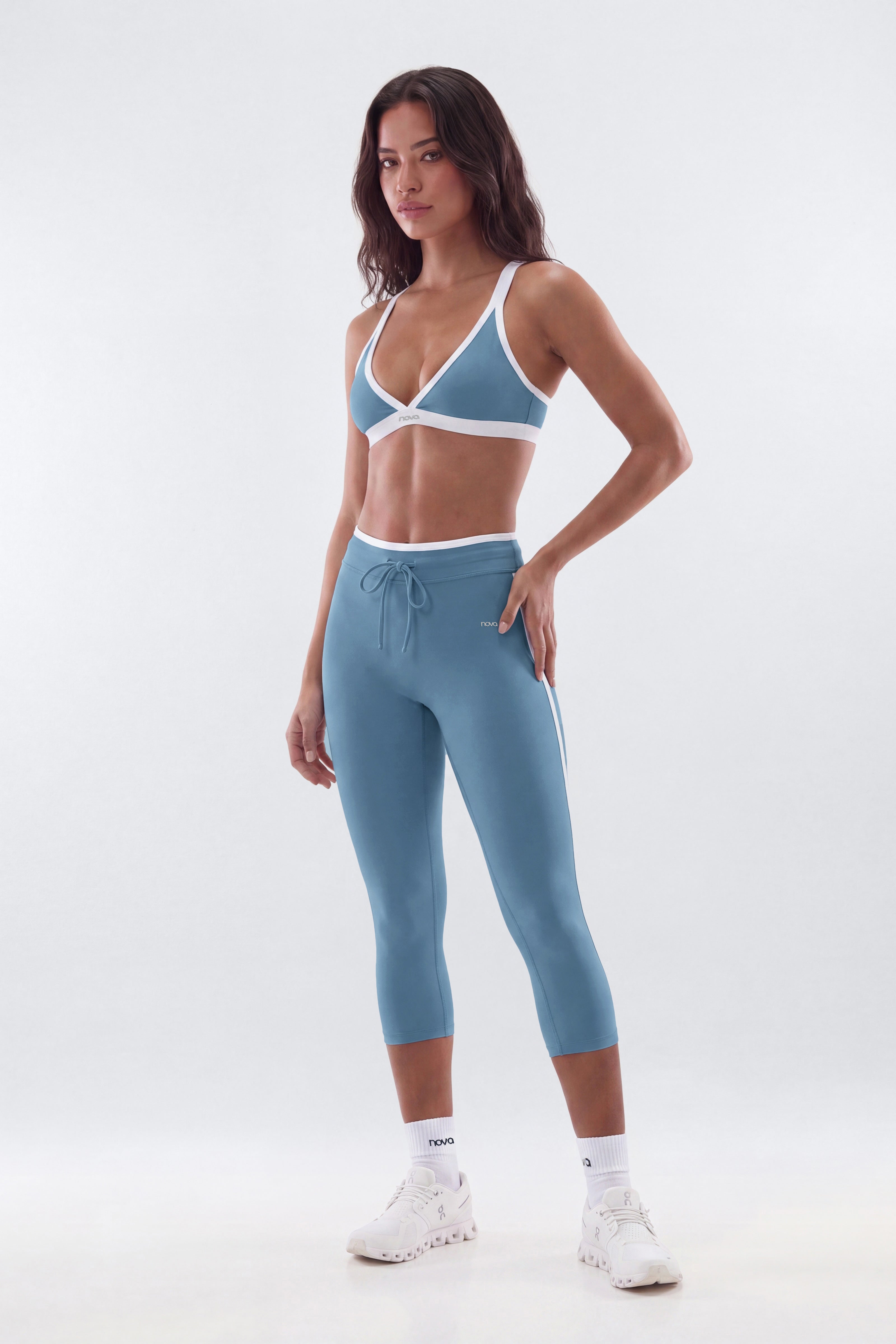 ProStretch™ 17″ Contrast Trim High Rise Capri Legging - Soft Indigo
