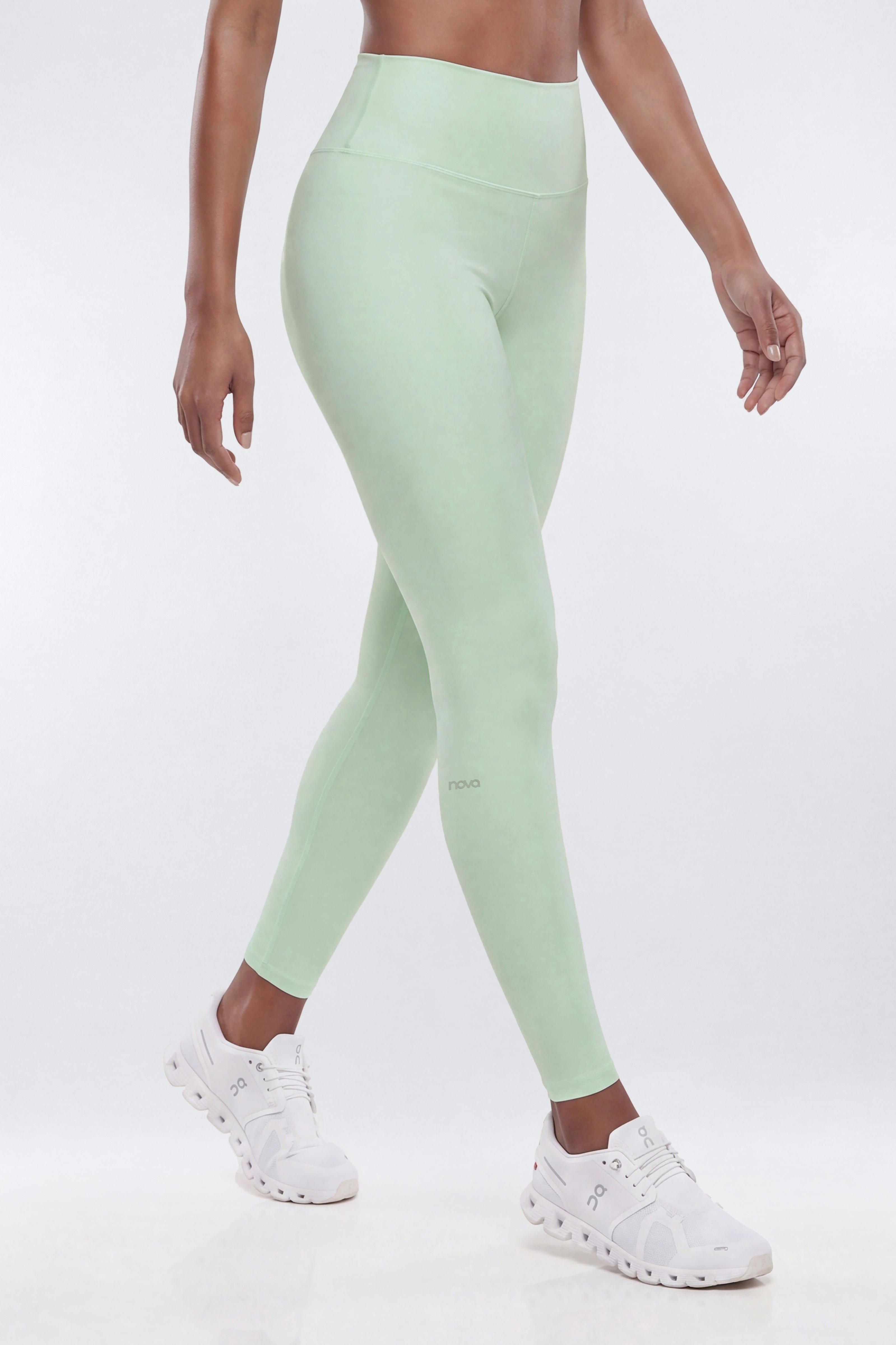 AirSculpt™ 25″ Mid Rise Legging - Cool Mint