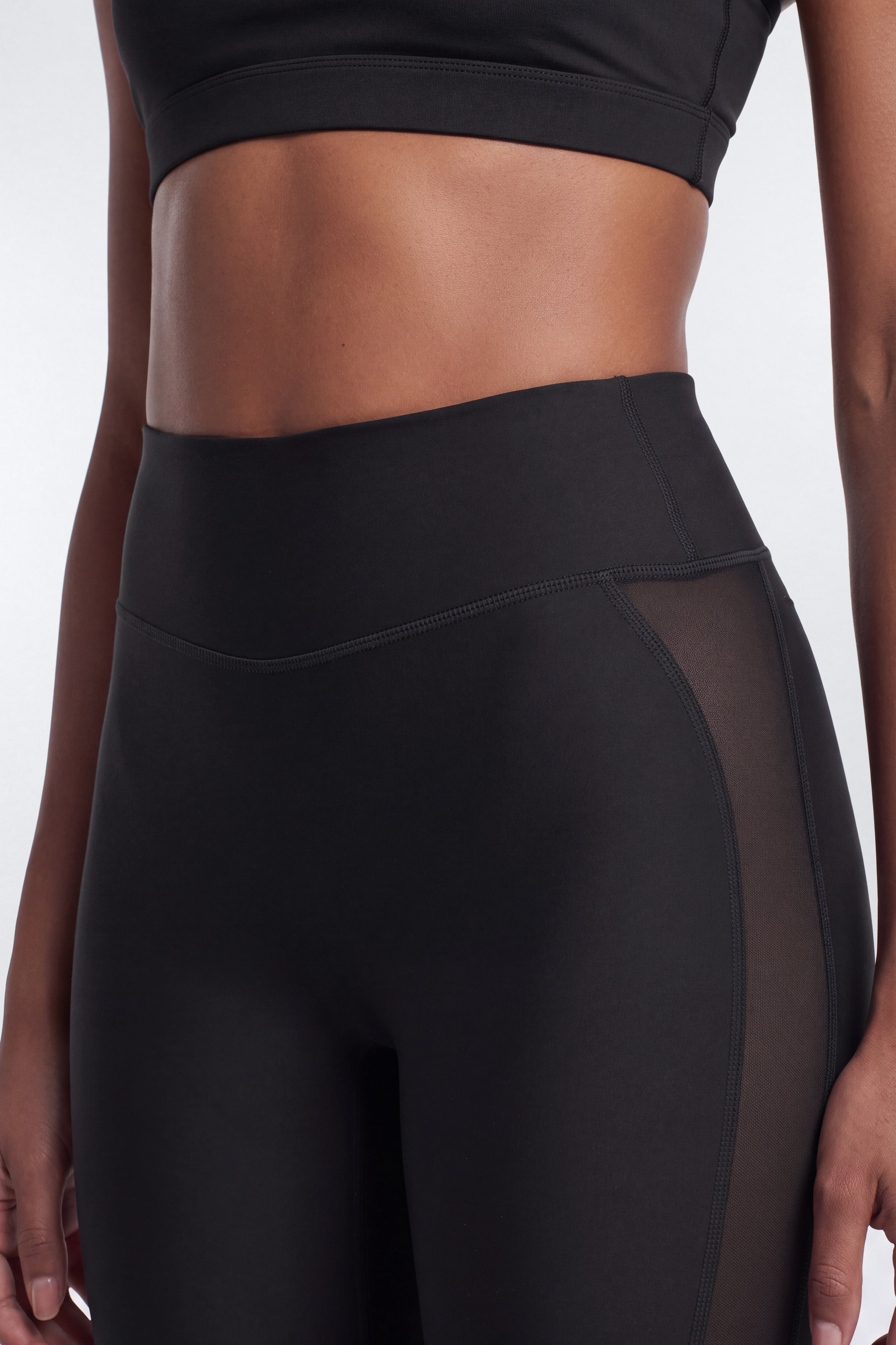 AirSculpt™ 28″ High Rise Mesh Panel Legging - Black