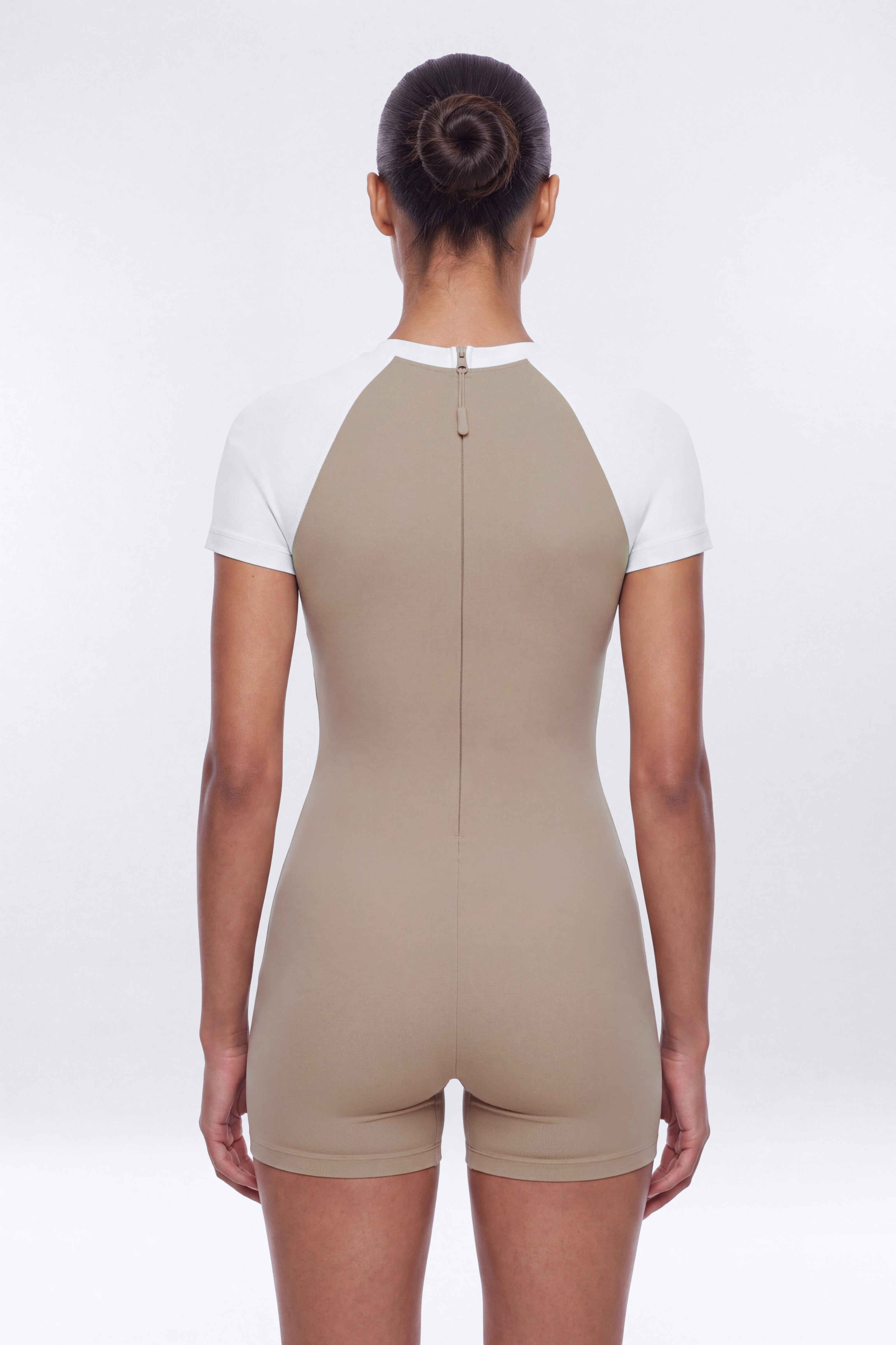 ProStretch™ 3″ Short Sleeve Colorblock Romper - Taupe/combo