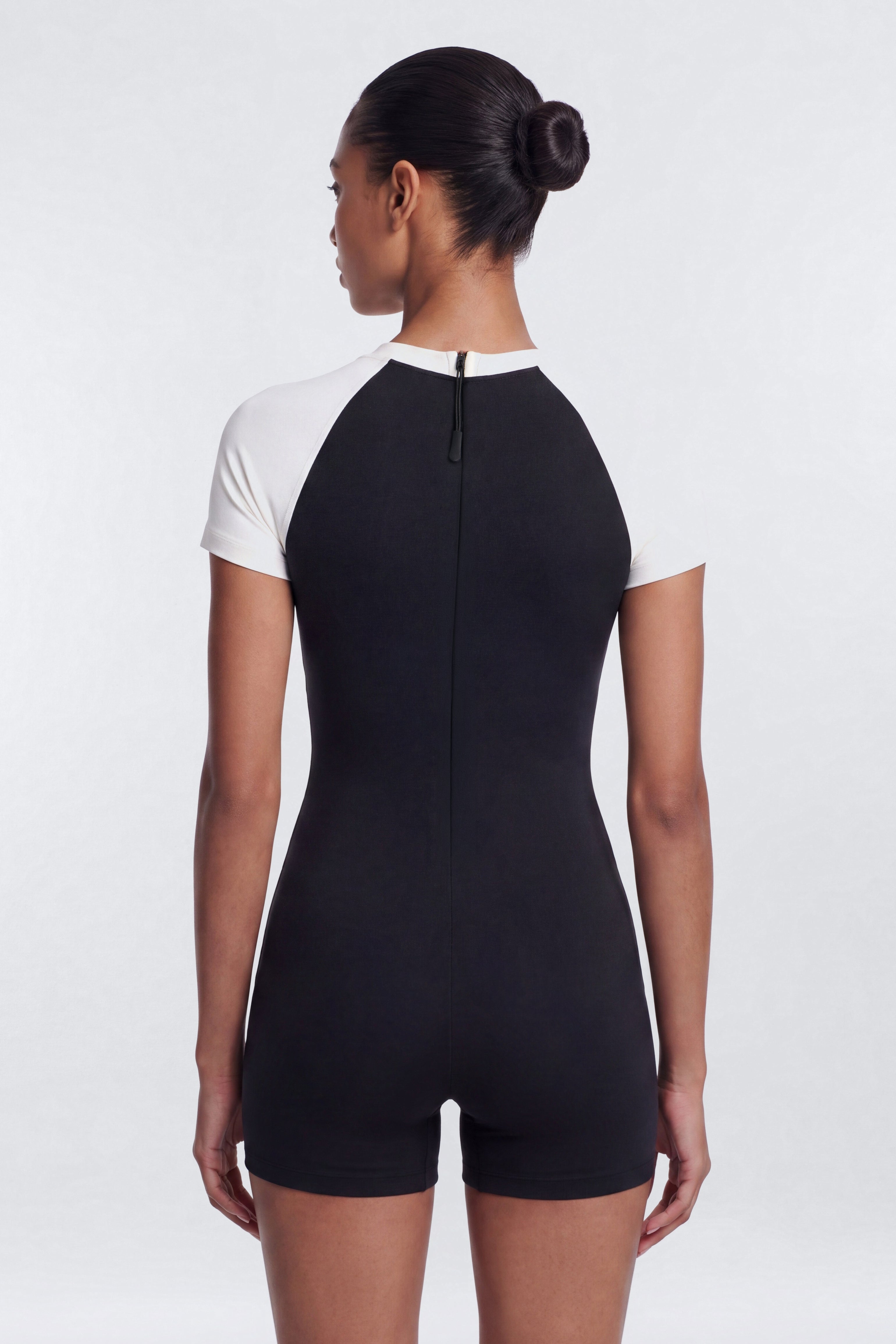 ProStretch™ 3″ Short Sleeve Colorblock Romper - Black/White