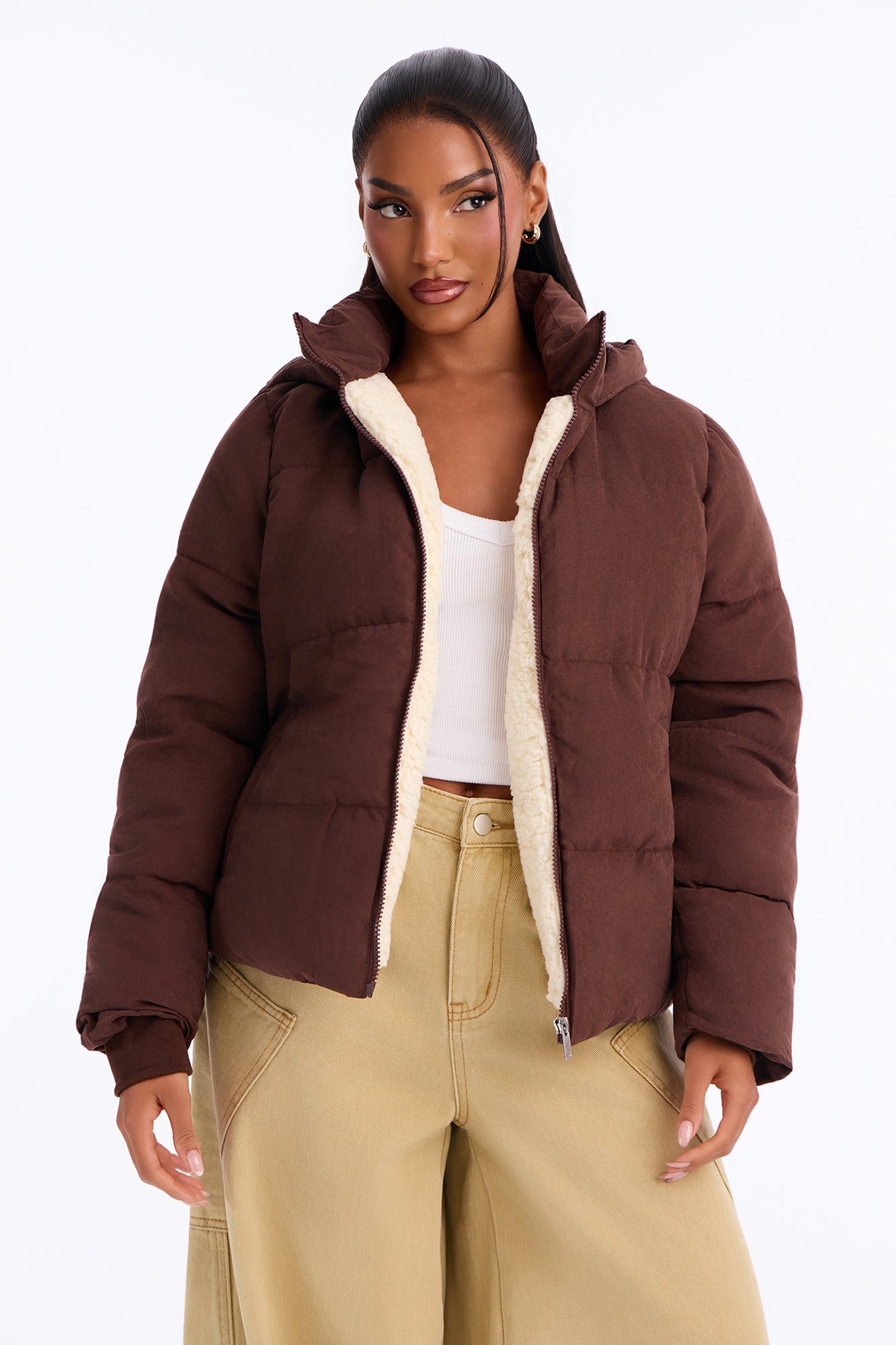 In The Middle Of The City Puffer Jacket - Chocolate