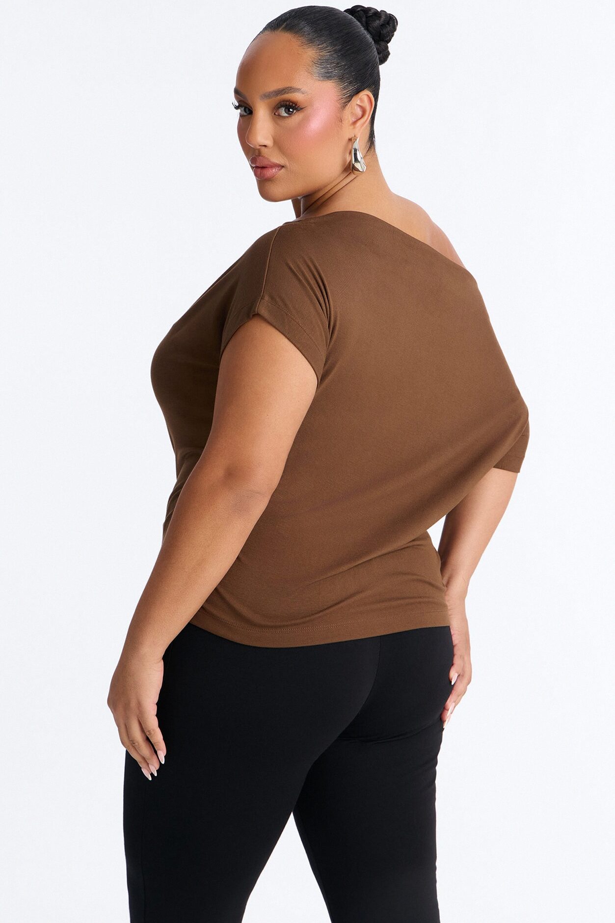 Eva Effortless One Shoulder Top - Chocolate