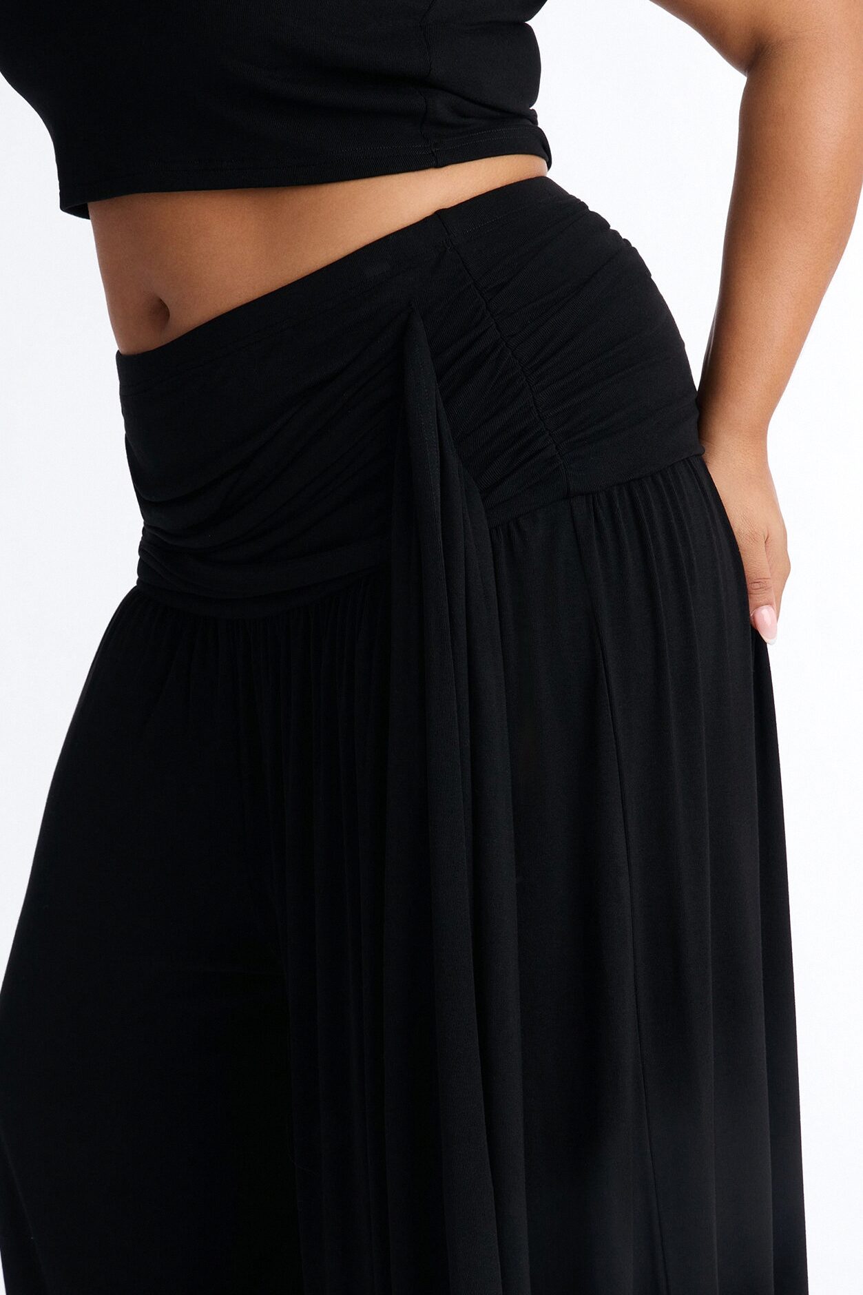 Anya Mock Neck Balloon Pant Set - Black
