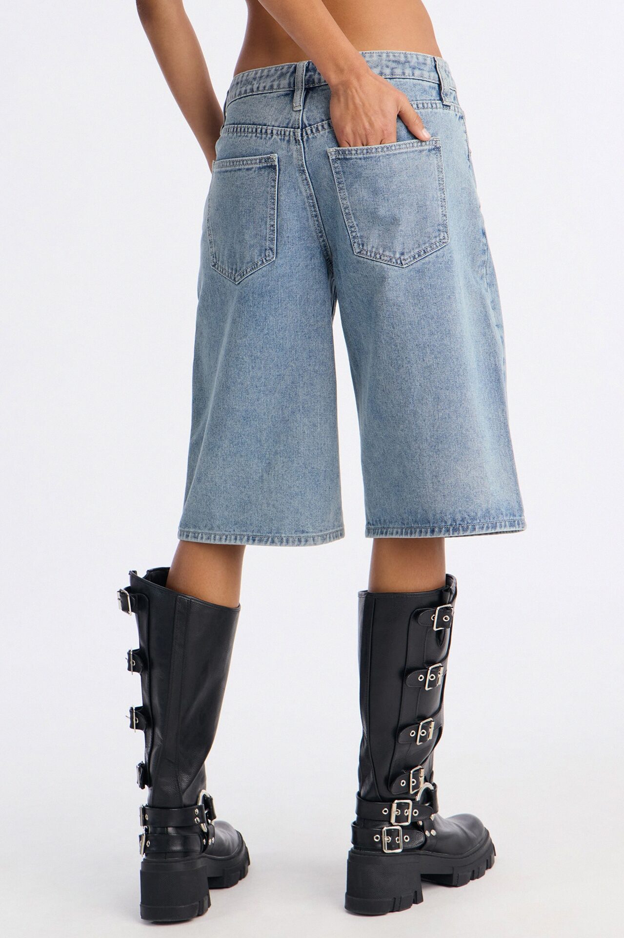 Throwing You Off Grommet Denim Jorts - Medium Wash