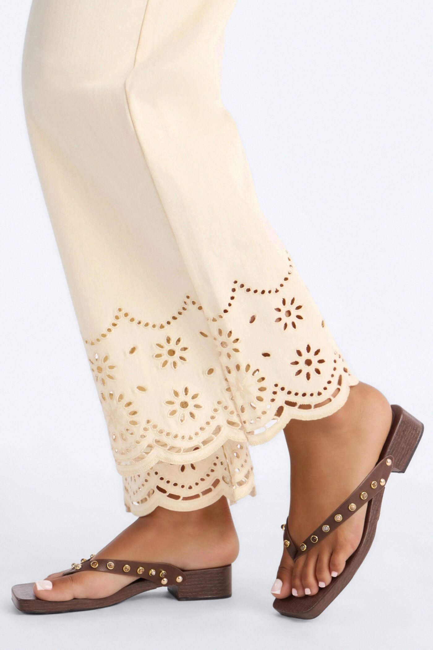Valencia Eyelet Trim Premium Denim Stretch Jeans - Cream