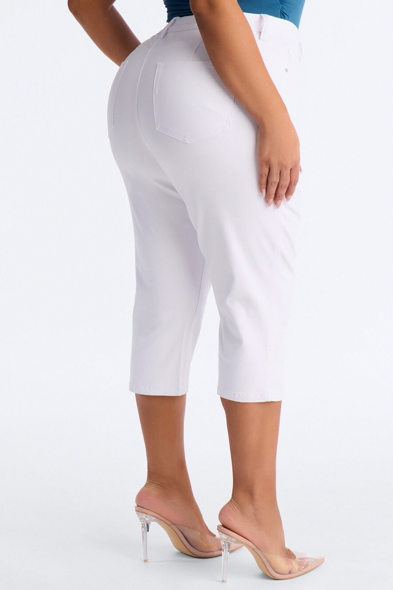 Tulsa Booty Lifting High Rise Stretch Capri Jeans - White