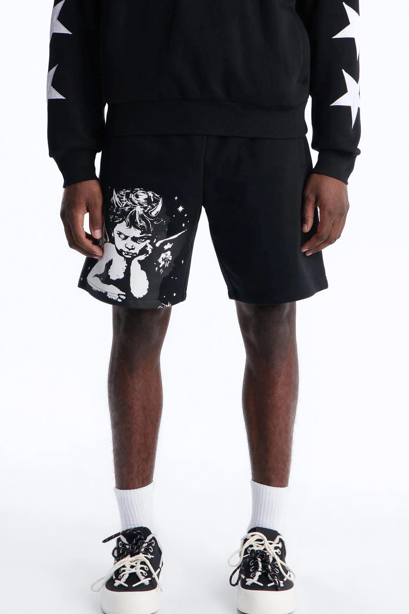 Menace Sent Embroidery Sweatshorts - Black