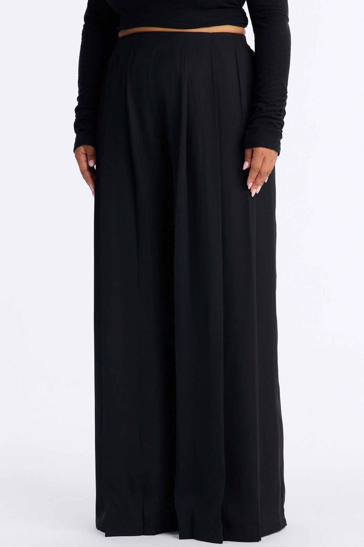 Feminine Feel Crepe Wide Leg Pant 33″ - Black