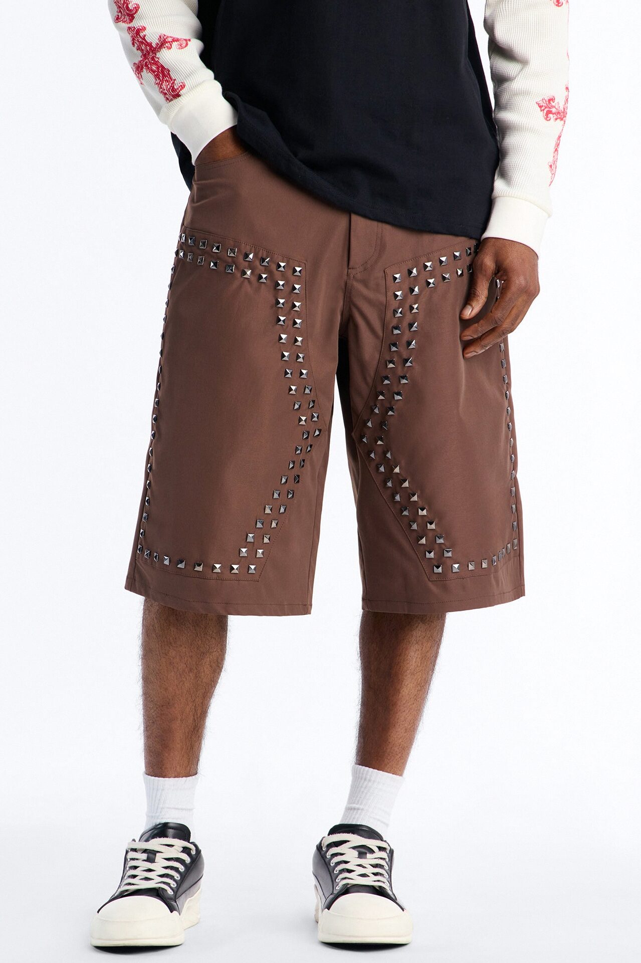 Baggy Silver Springs Studded Short - Brown