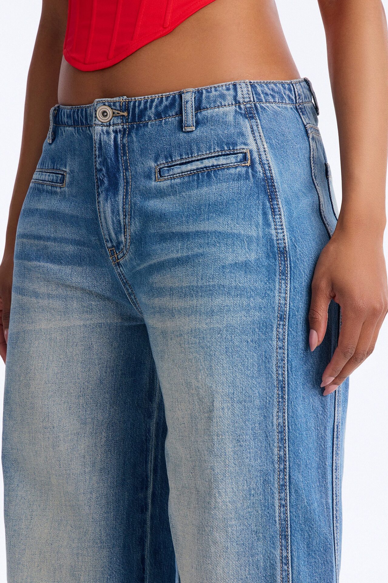 Oceanfront Wide Leg Jeans - Medium Wash