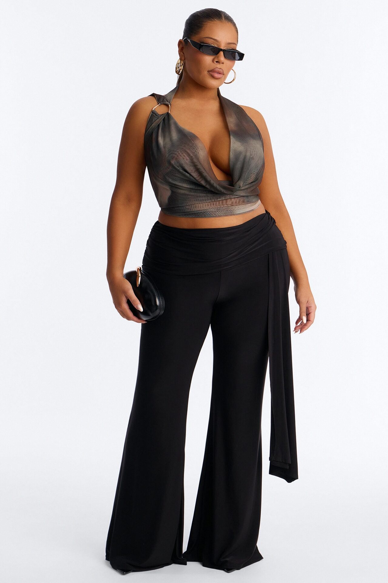 Wrenley Mid Rise Foldover Ruched Flare Pant 33″ - Black