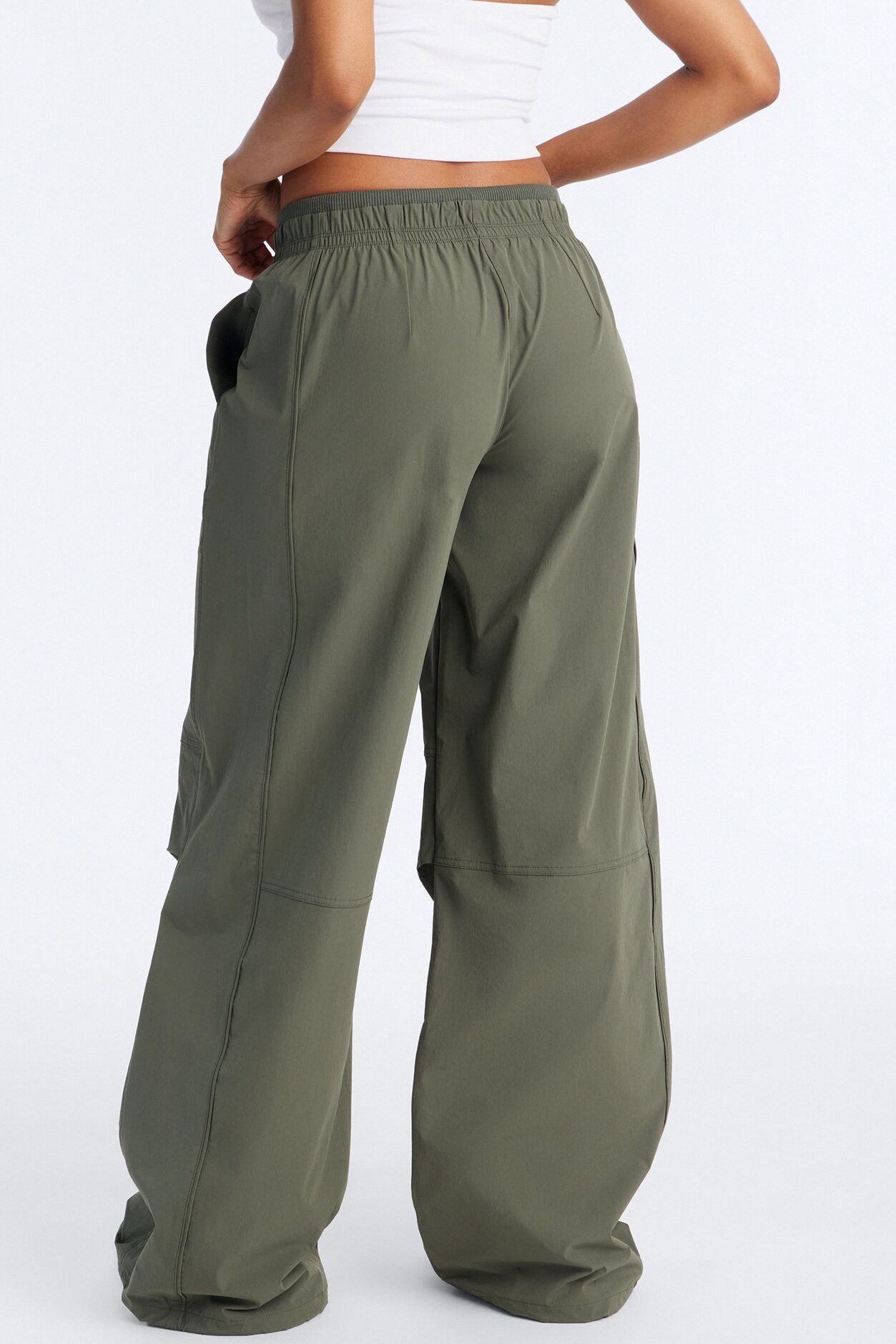 Keep It Moving Windbreaker Lounge Pant - Olive