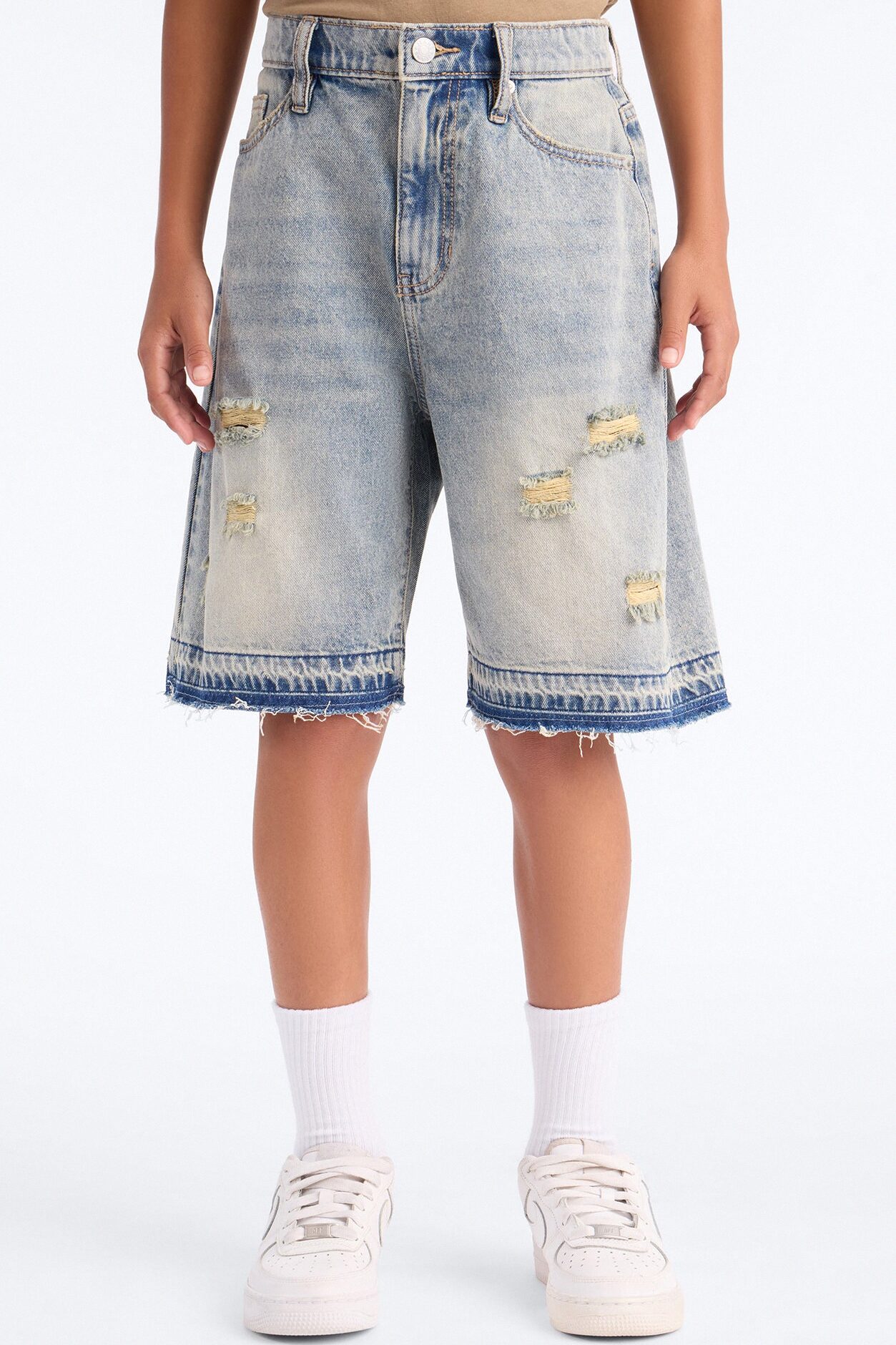 Mini Baggy Skatepark Denim Short - Light Wash