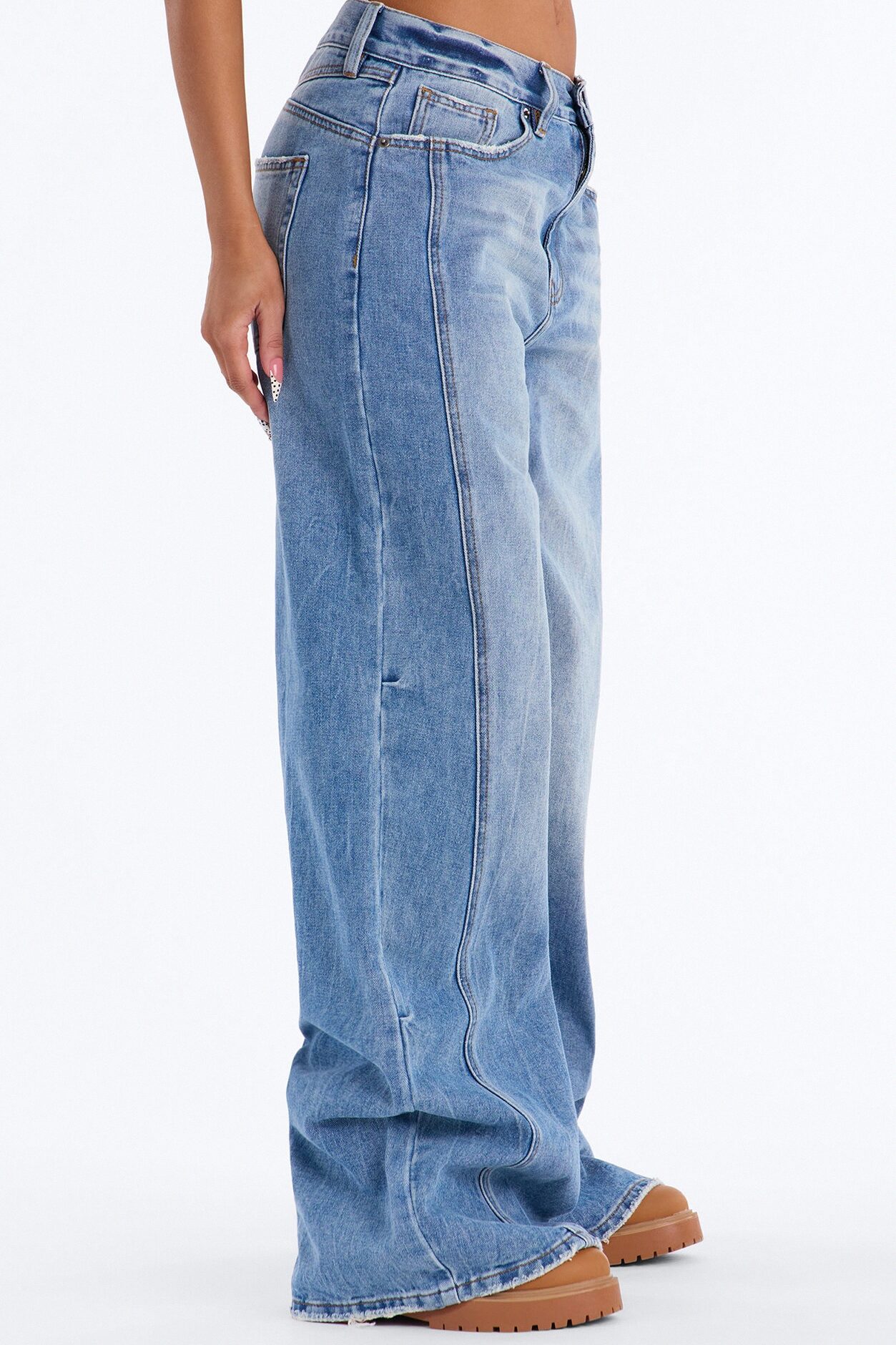 Gimme More Baggy Wide Leg Jeans - Medium Wash