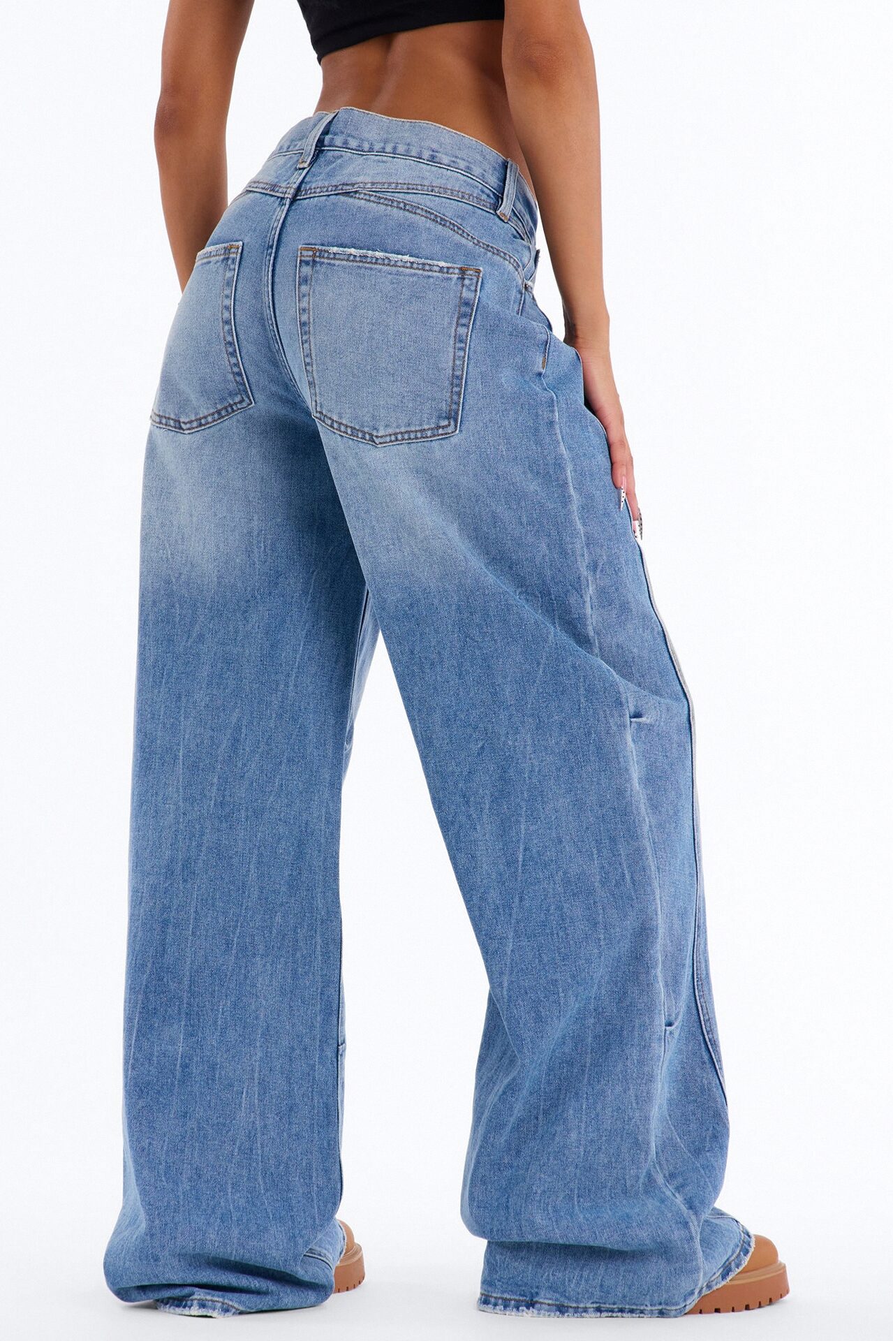 Gimme More Baggy Wide Leg Jeans - Medium Wash