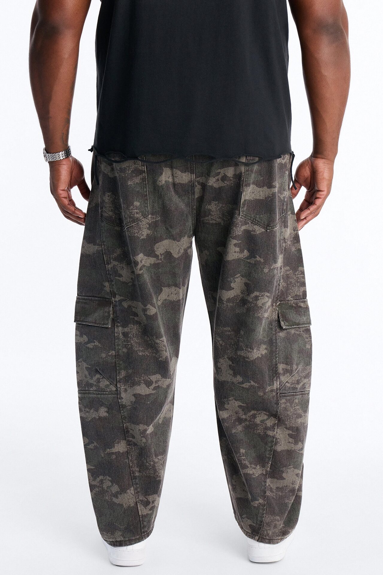 Combat Seams Barrel Jeans - Camouflage