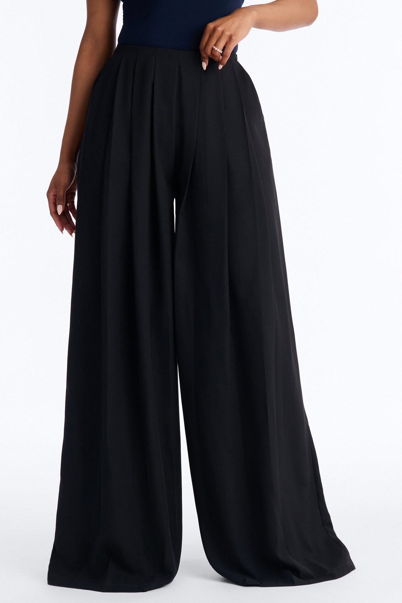 Feminine Feel Crepe Wide Leg Pant 33″ - Black