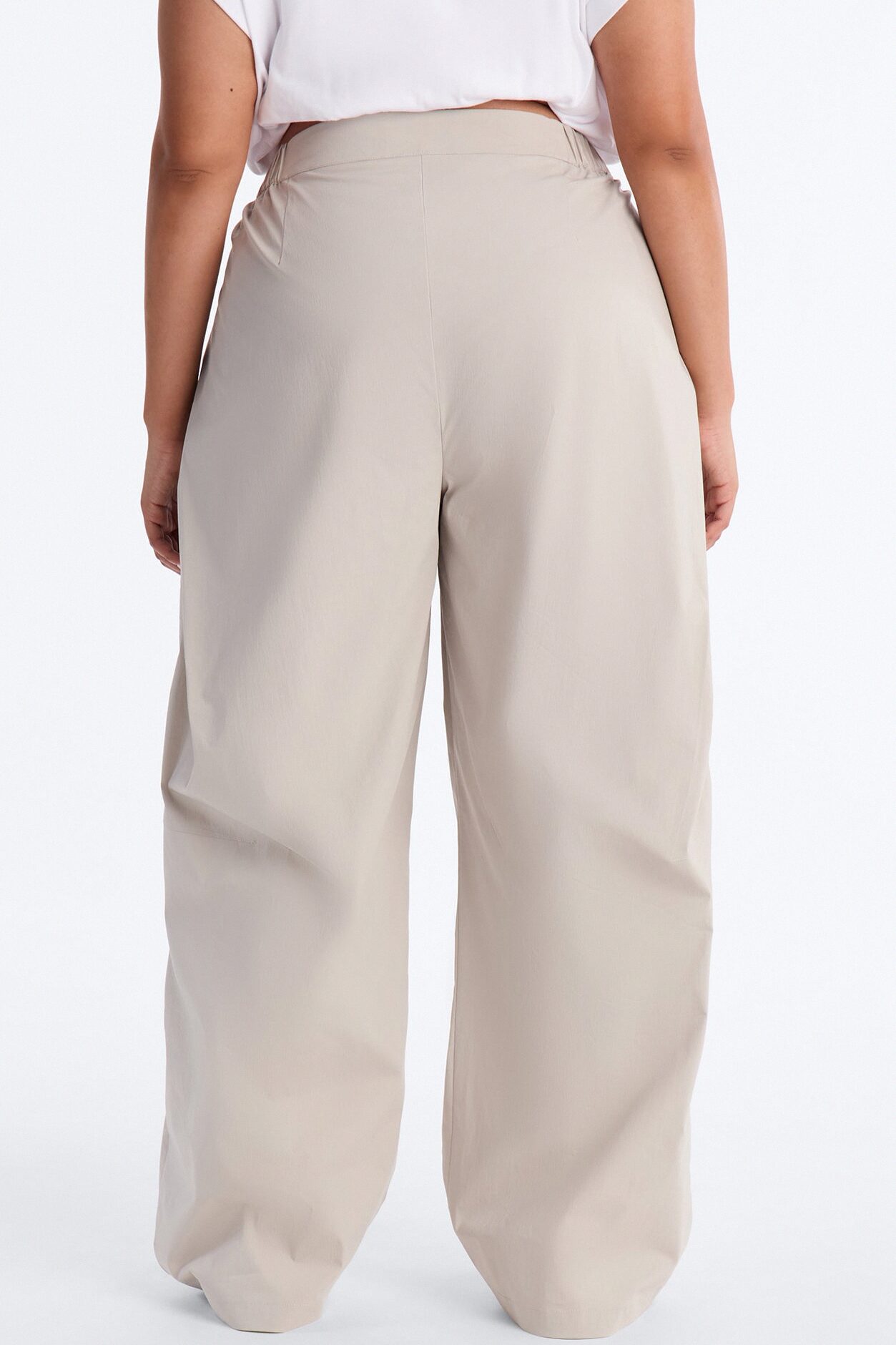 Slick Moves Only Windbreaker Barrel Pant 31″ - Light Grey