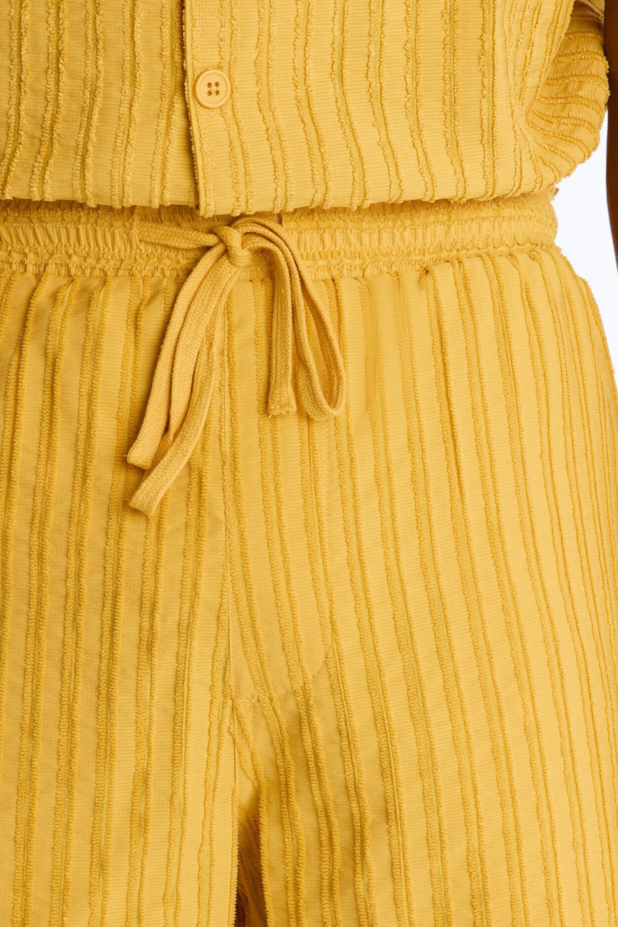 Relaxed Aegean Pleat Short - Mustard