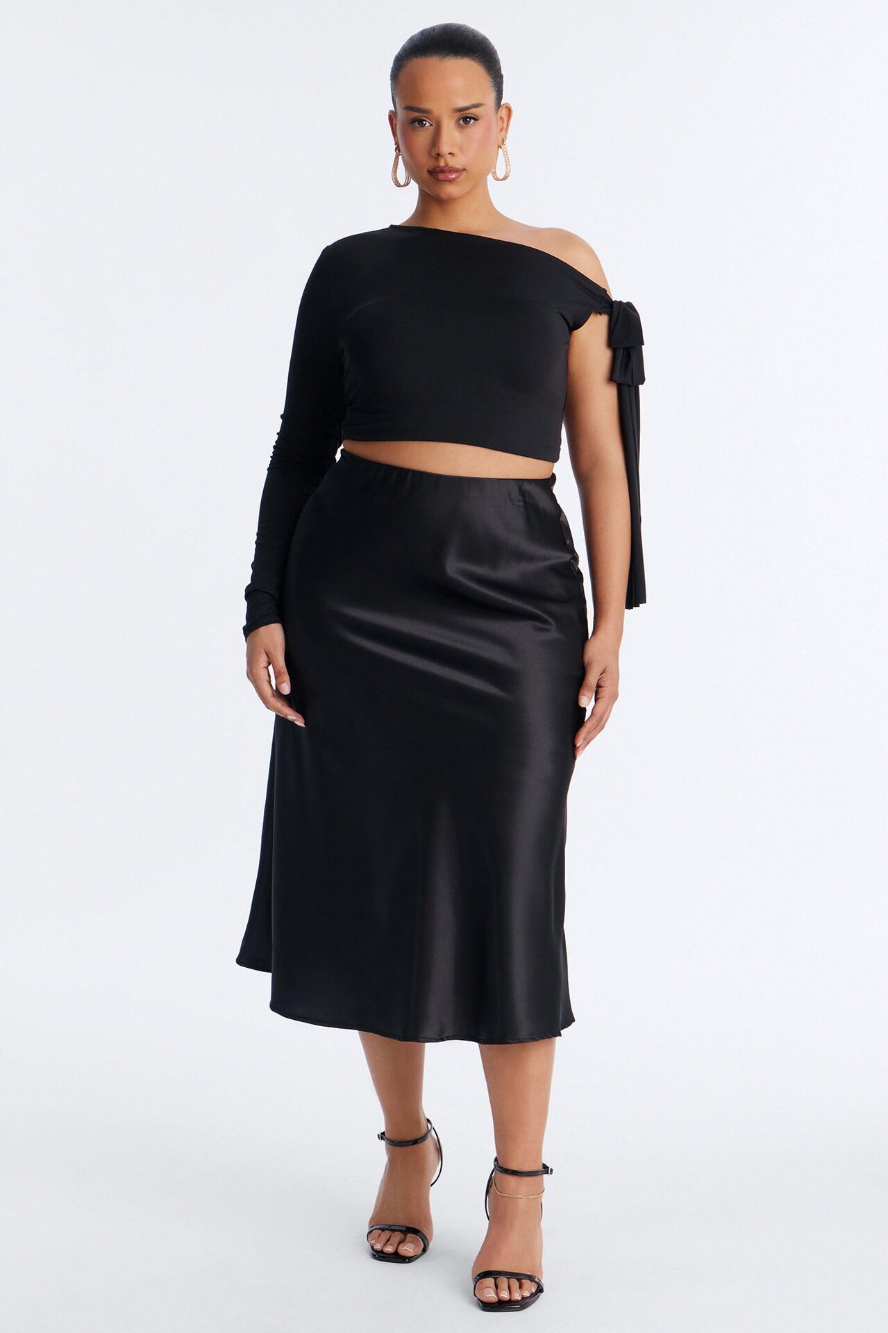 Finer Things Satin Midi Skirt - Black