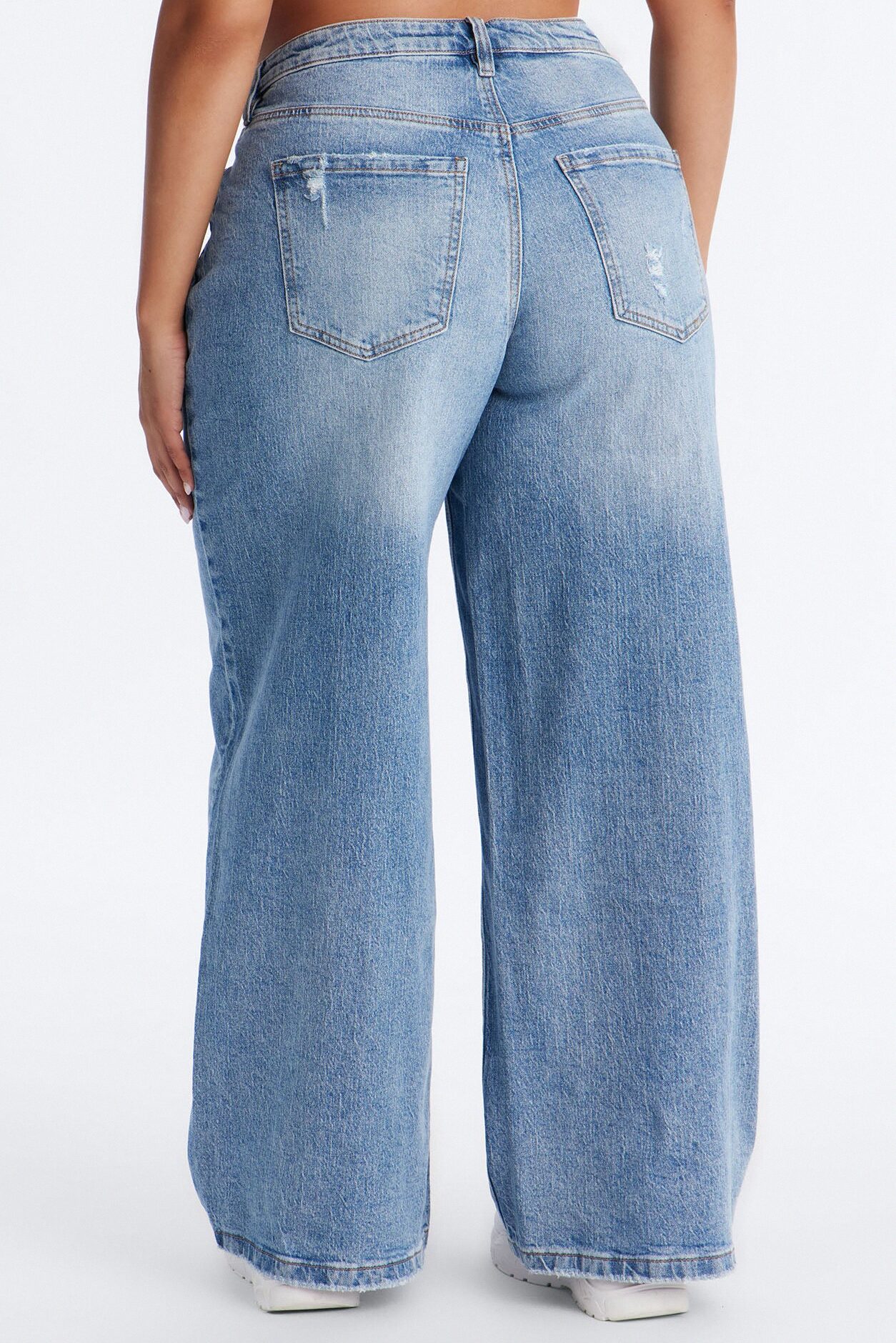 Still Going Strong Baggy Wide Leg Jeans - Medium Wash