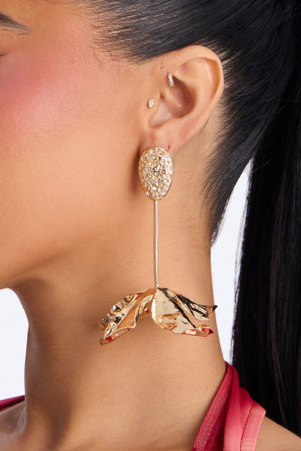 Have It All Floral Drop Earrings - Gold
