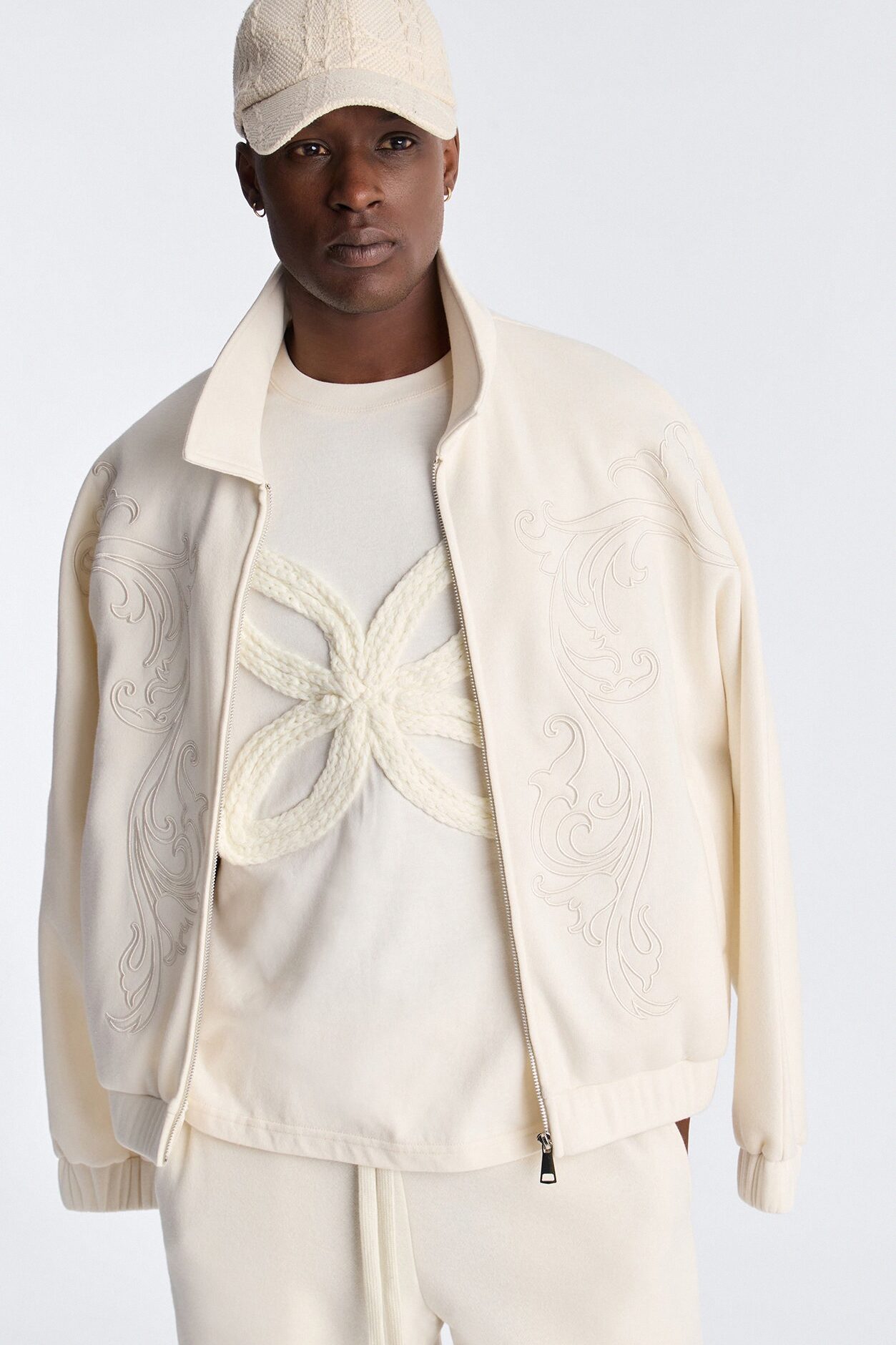 Embroidery Fleur Oversized Cropped Fleece Jacket - Cream