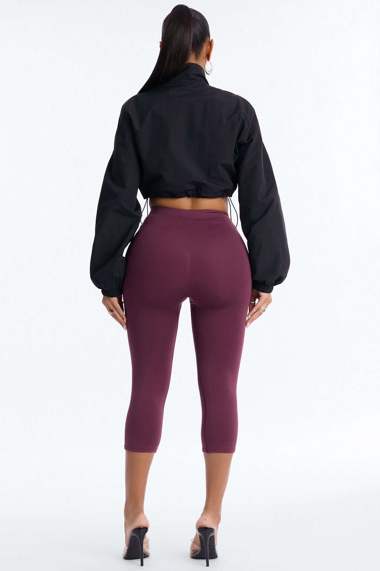 Seamless Smooth Double Lined Capri Pant - Plum