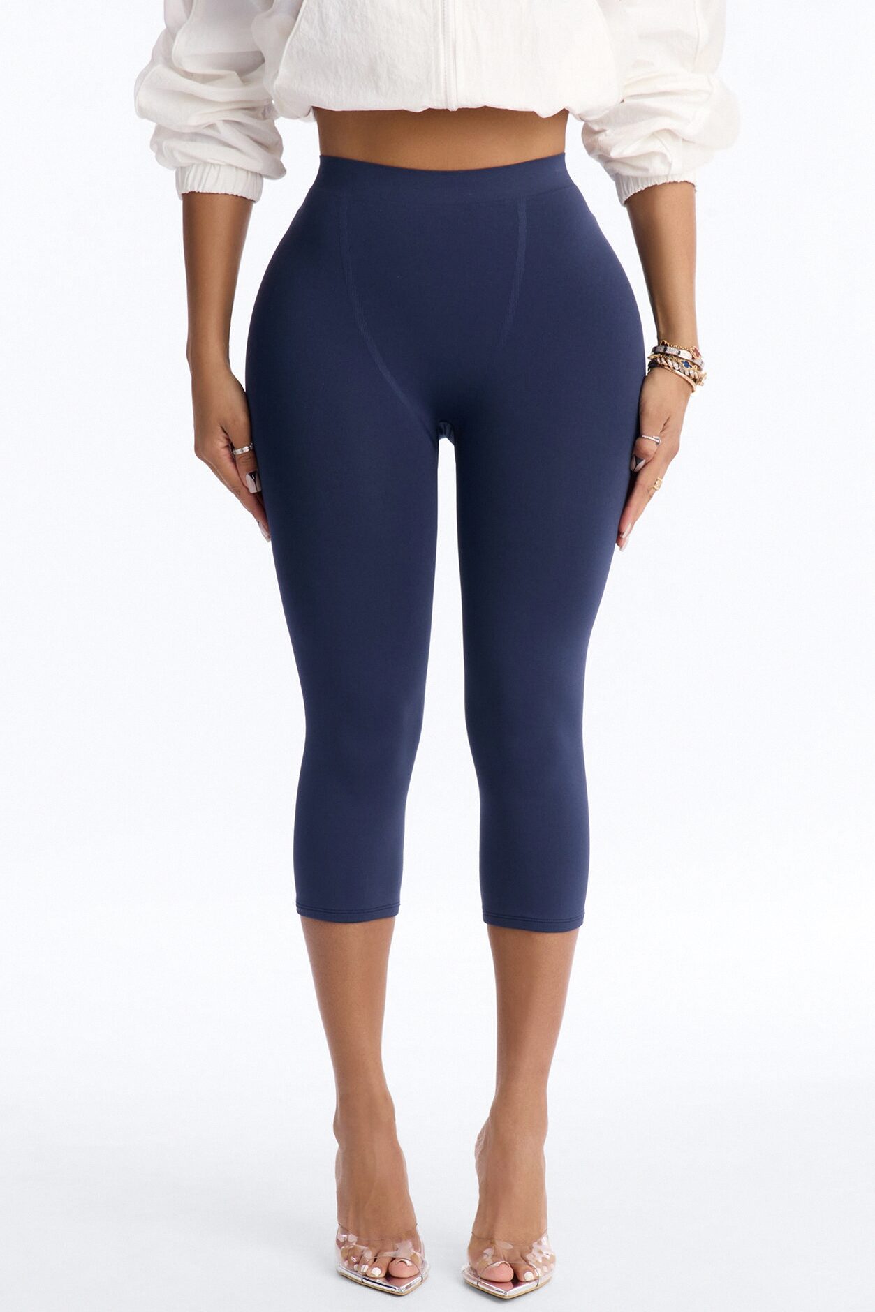 Seamless Smooth Double Lined Capri Pant - Navy