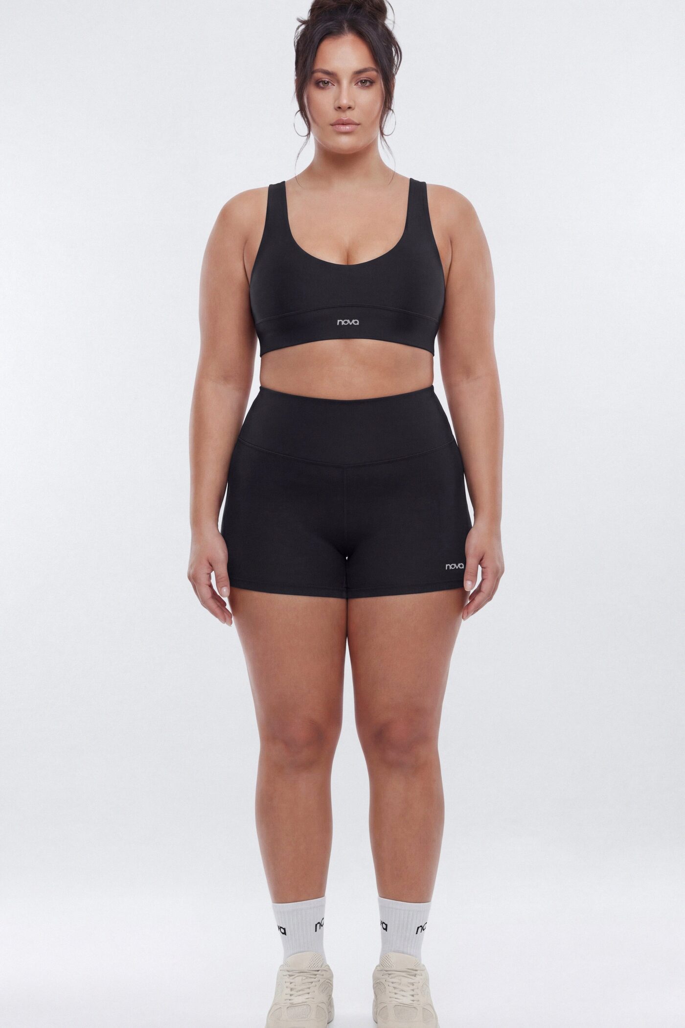 AirSculpt™ V Neck Sports Bra - Black