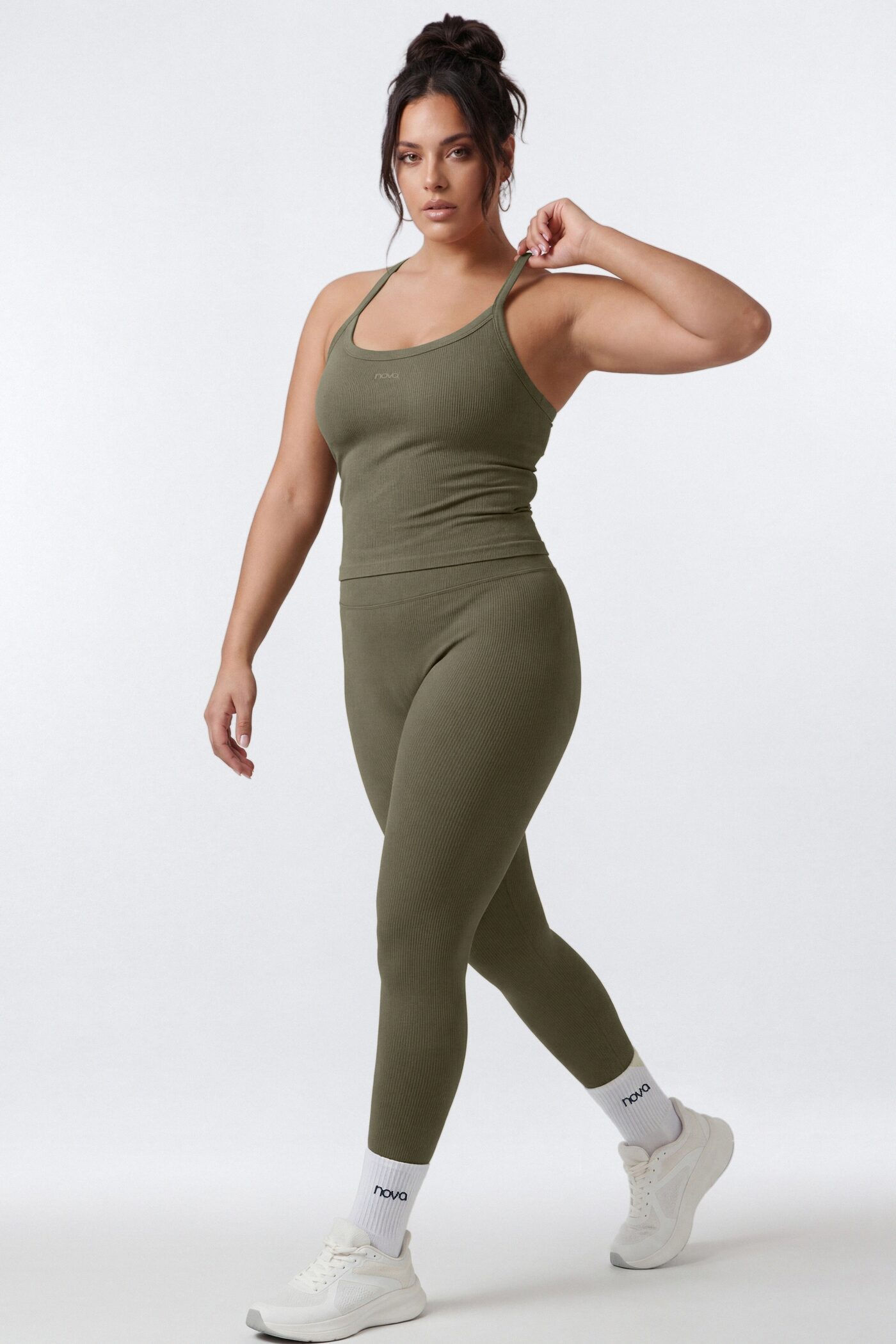 SeamlessLift™ Y Back Sports Top - Moss