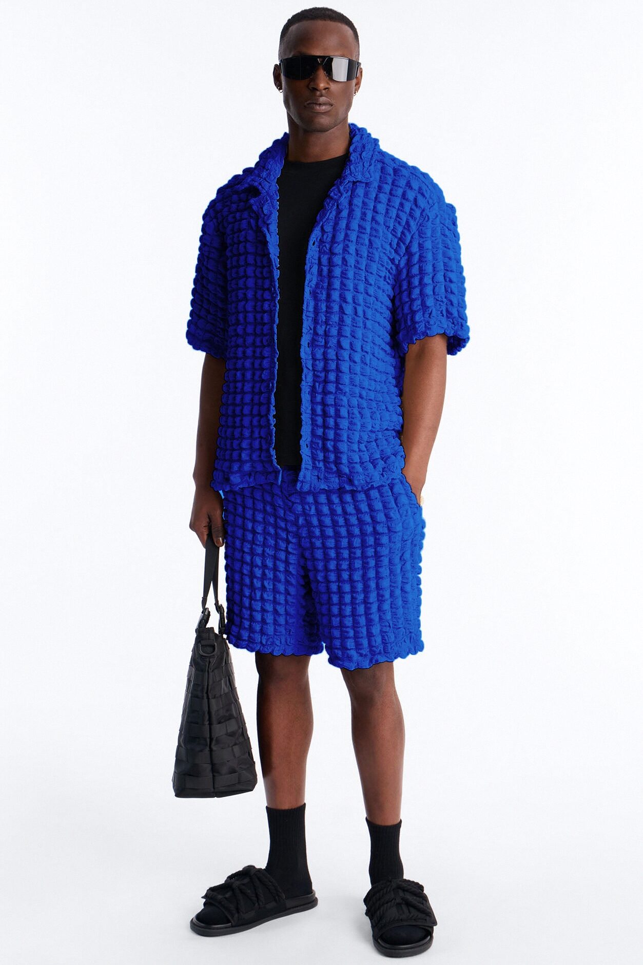 Relaxed Effervesce Textured Short - Blue