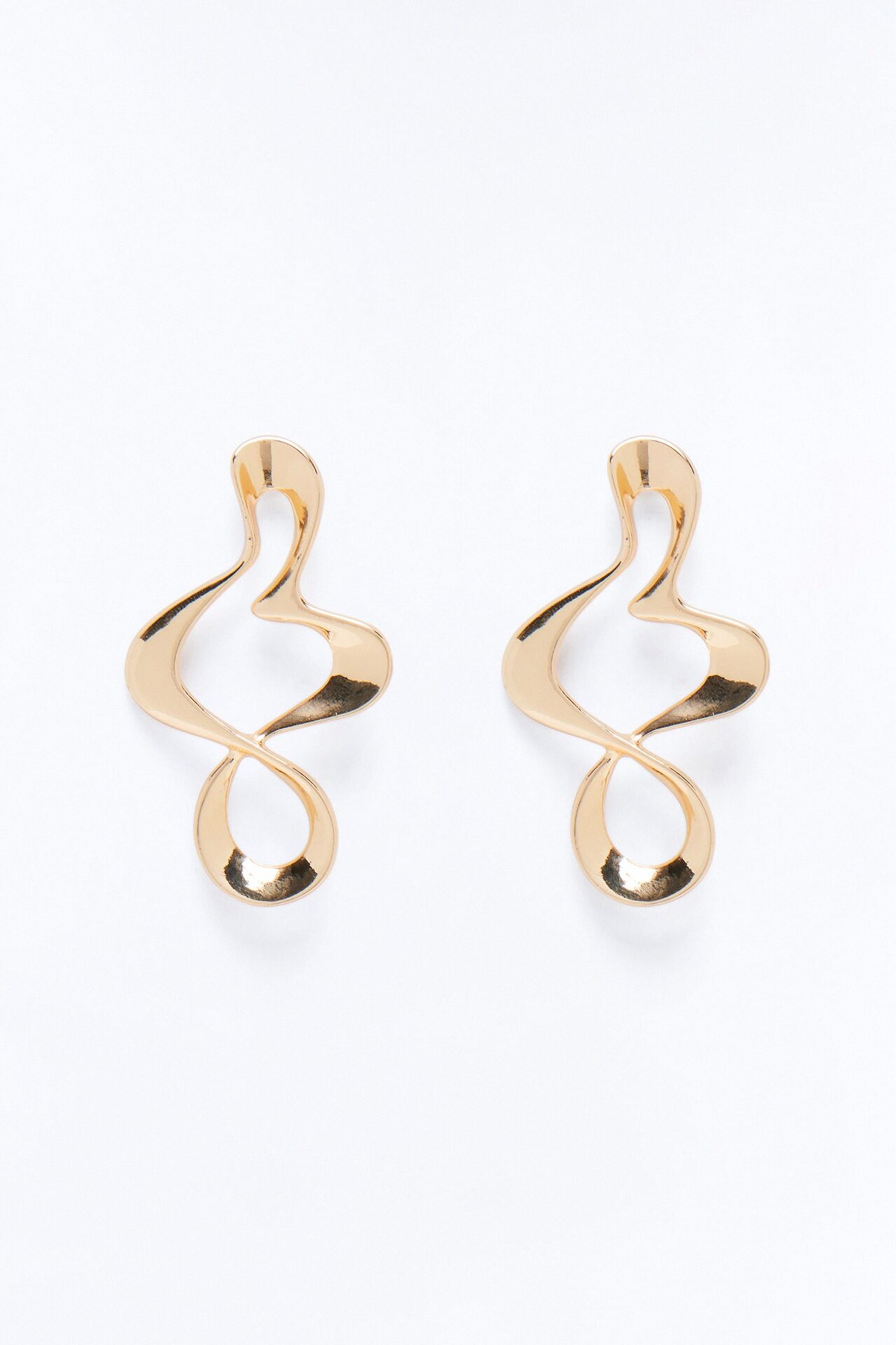 Effortlessly Chic Drop Earrings - Gold