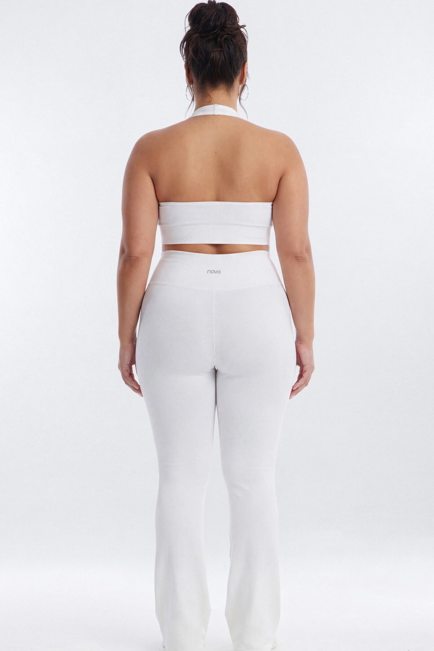 SeamlessLift™ Halter Sports Bra - Bright White