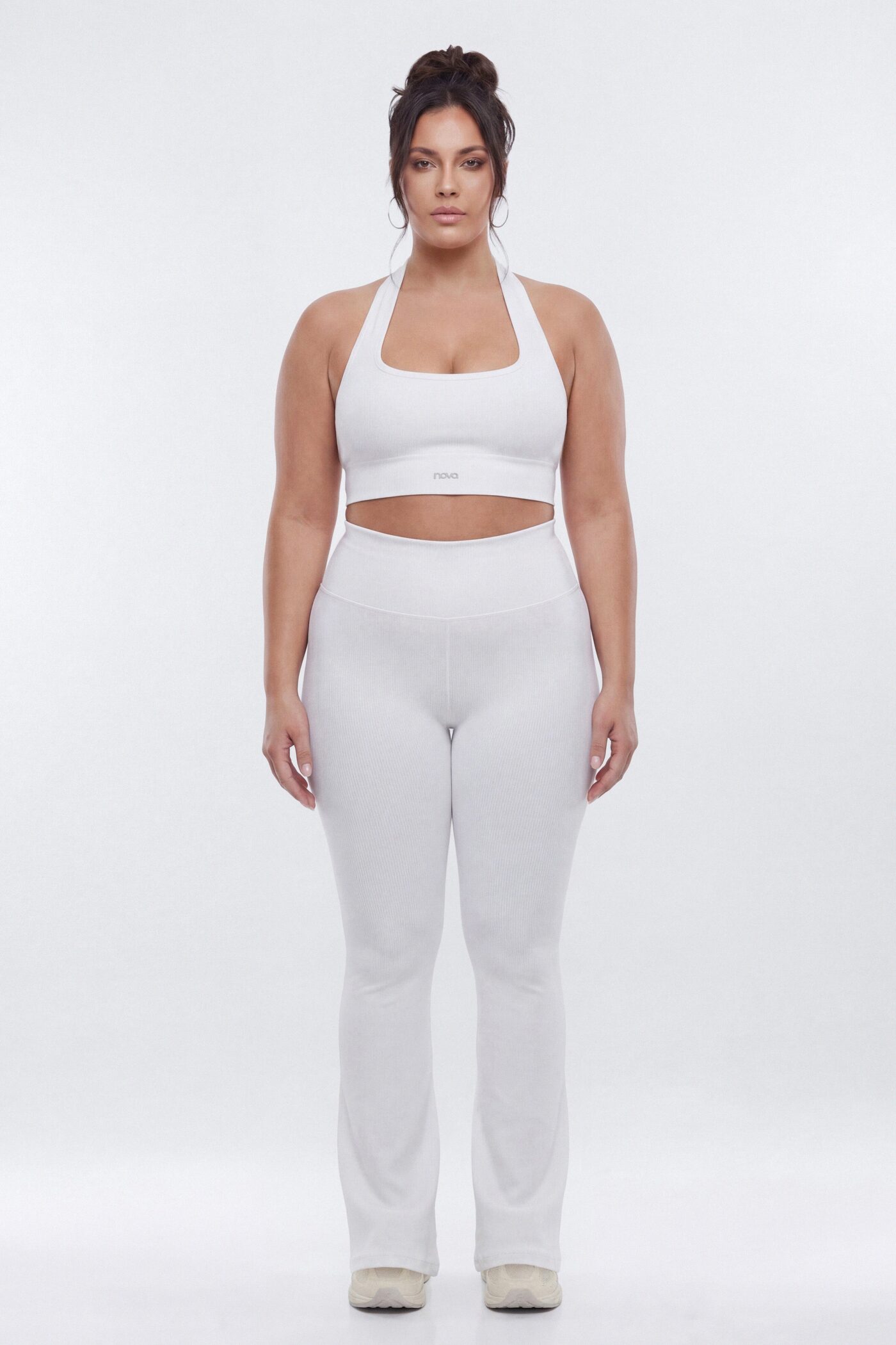 SeamlessLift™ Halter Sports Bra - Bright White