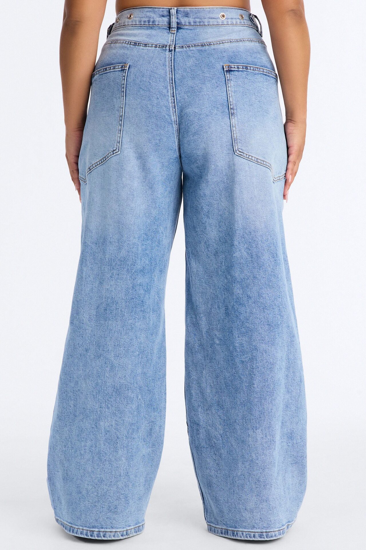 Taking Space Baggy Jeans - Light Wash