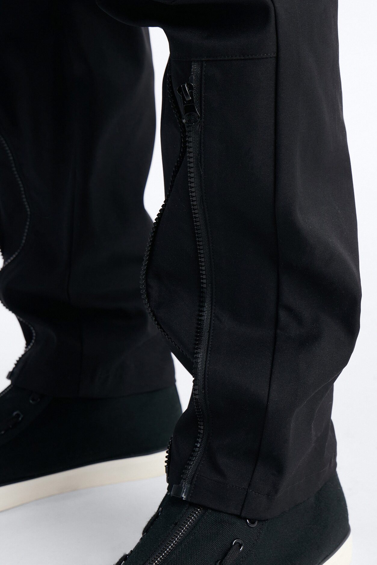 Slim Universal Excursion Utility Pant - Black