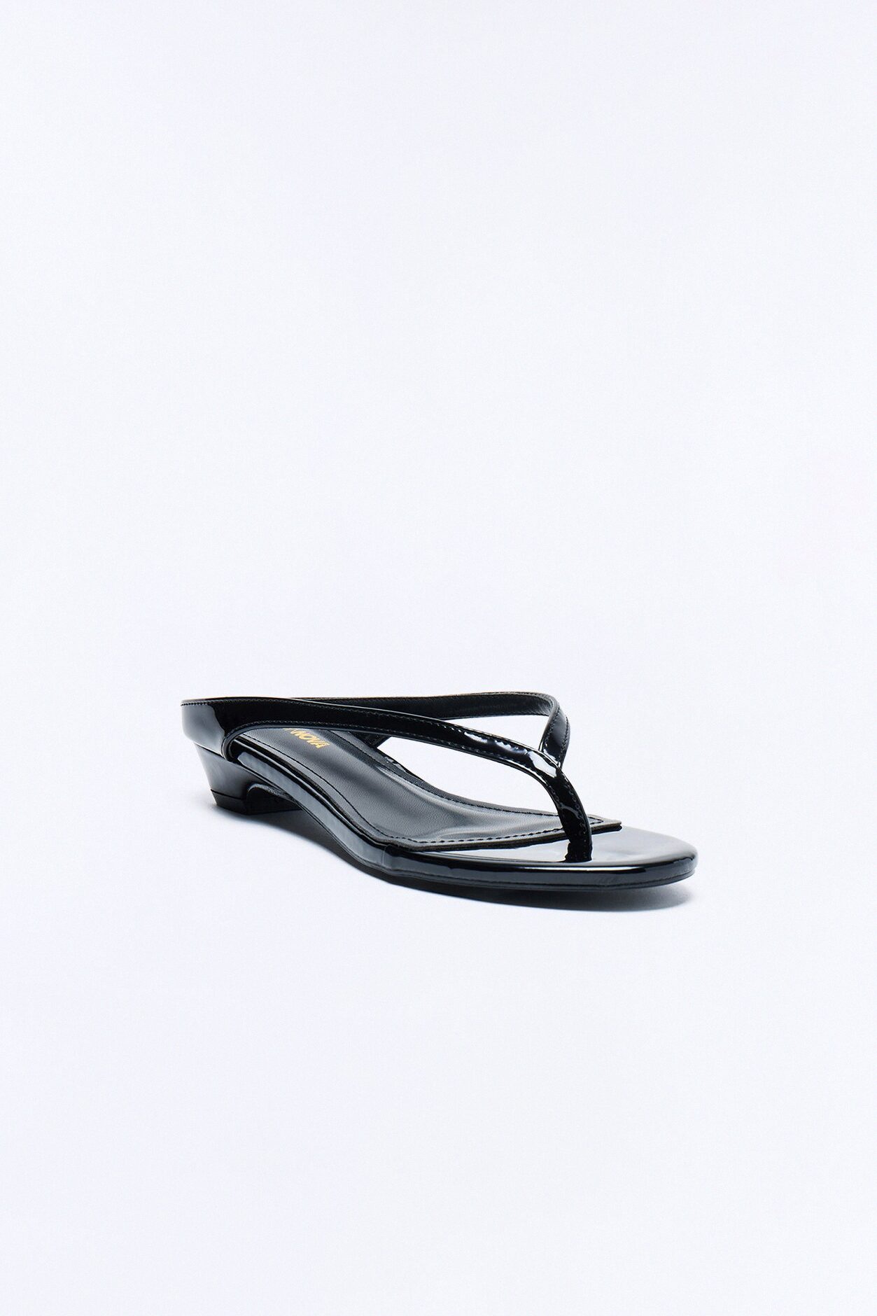 Pippy Flip Flops - Black
