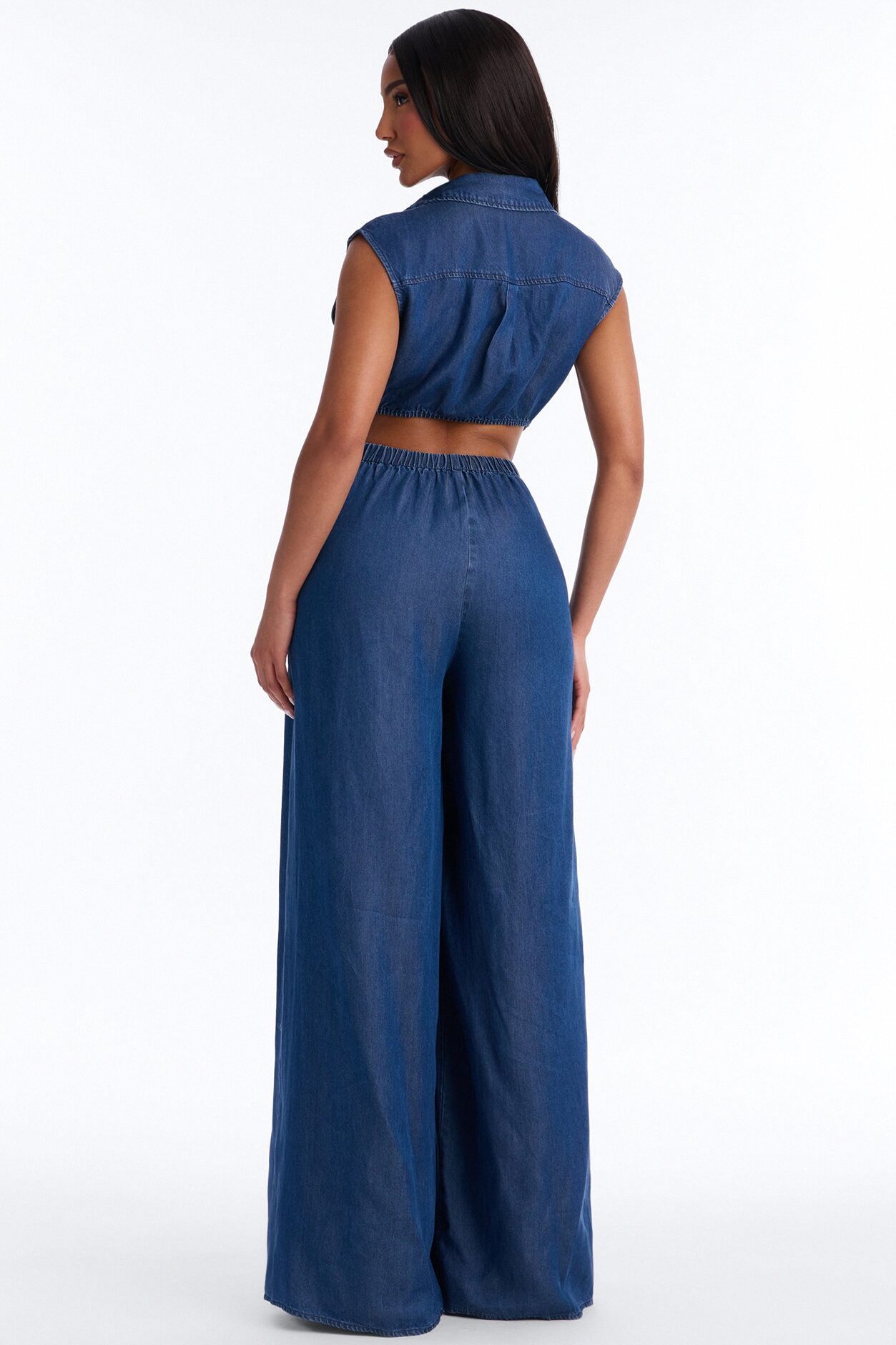 Tanya Chambray Sleeveless Wide Leg Jumpsuit - Medium Wash