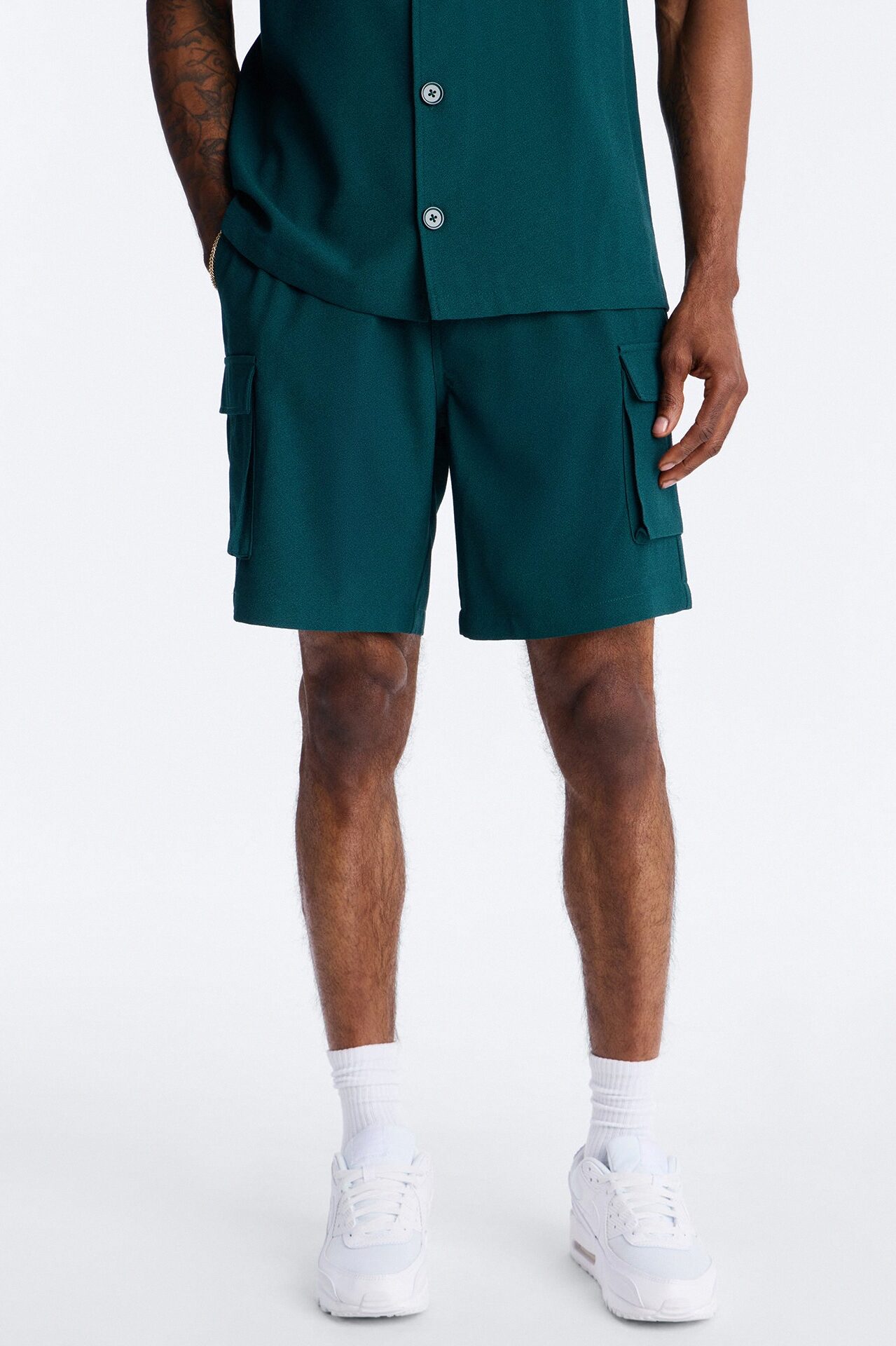 Golden Hour Relaxed Cargo Short - Hunter Green