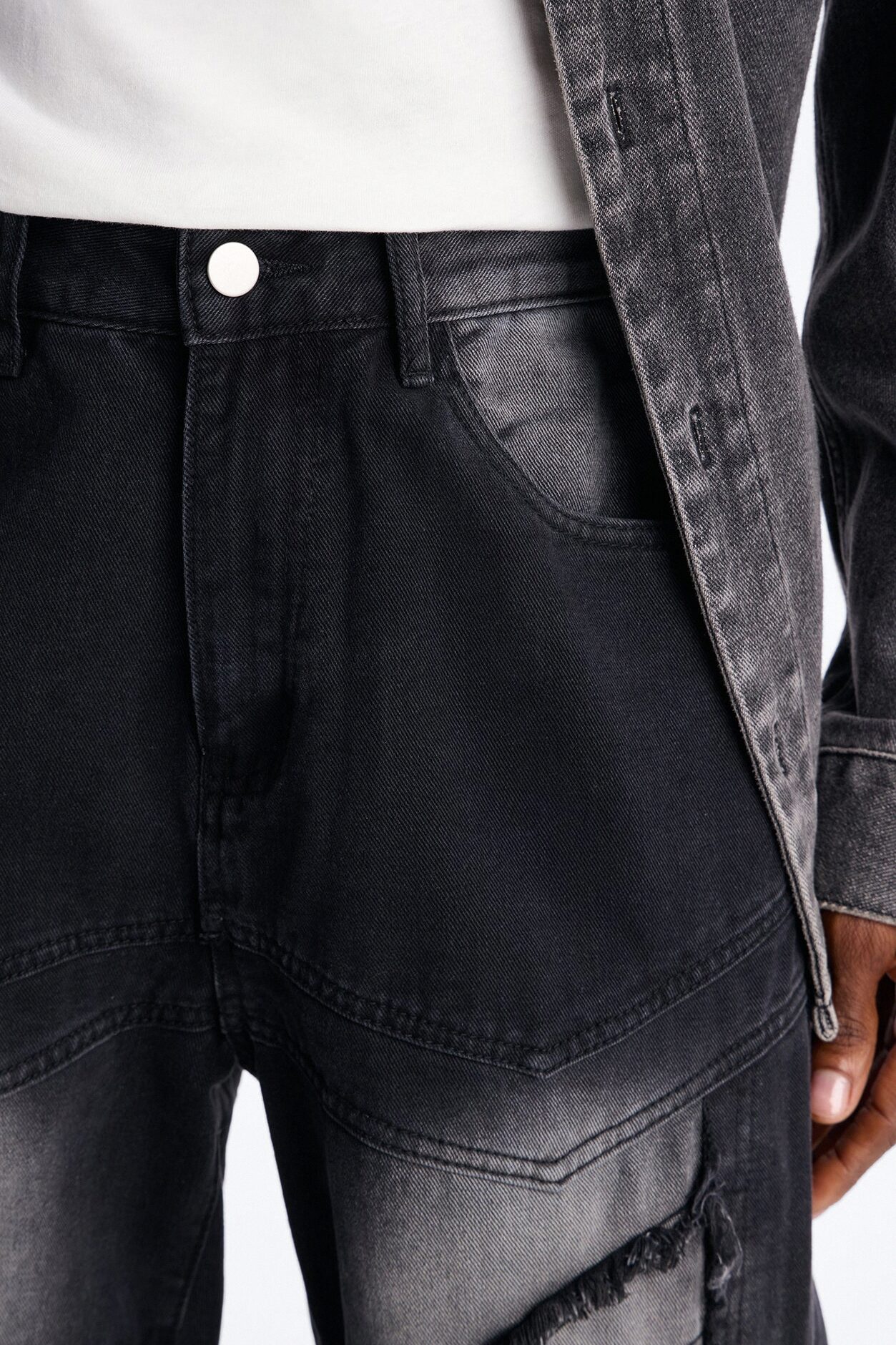 Straight Street Fray Jeans - Black Wash