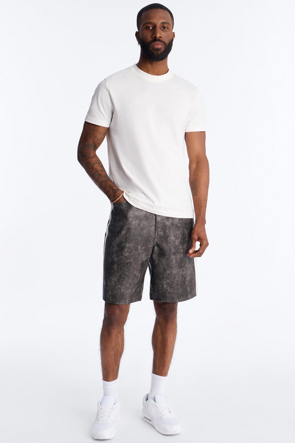 Relaxed Aubrey Hill Faux Leather Short - Black
